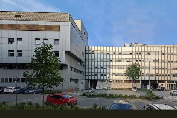hospital cancer clinic