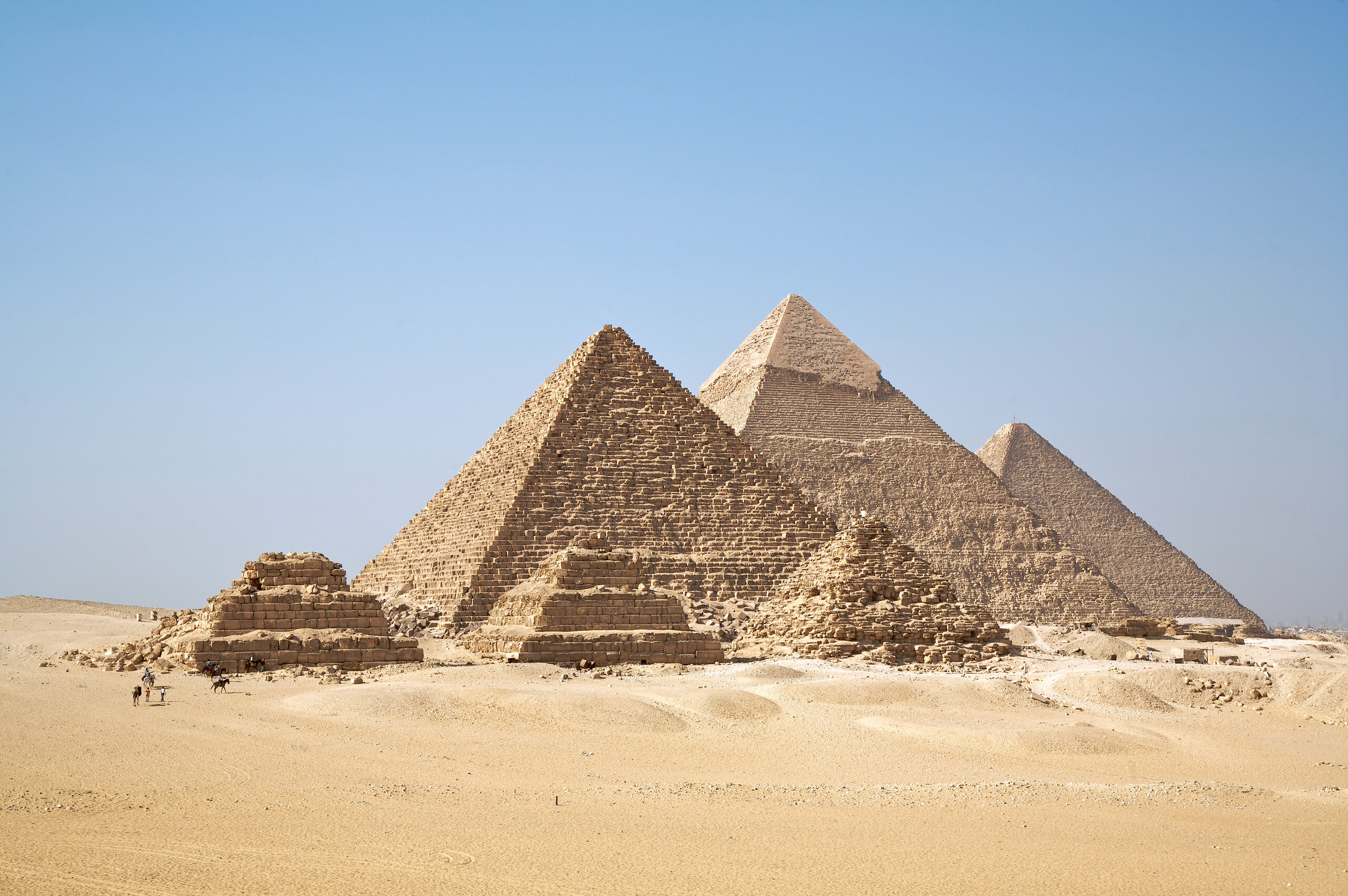 Giza pyramids — the pyramid complex on the Giza plateau in Egypt