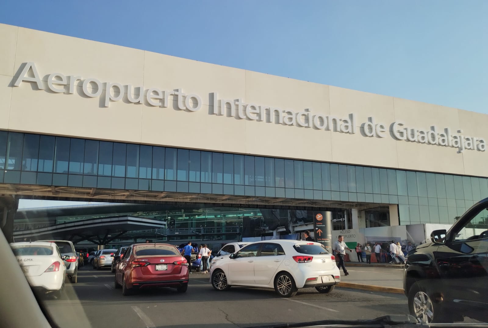 Guadalajara international airport facade, GAP guidance