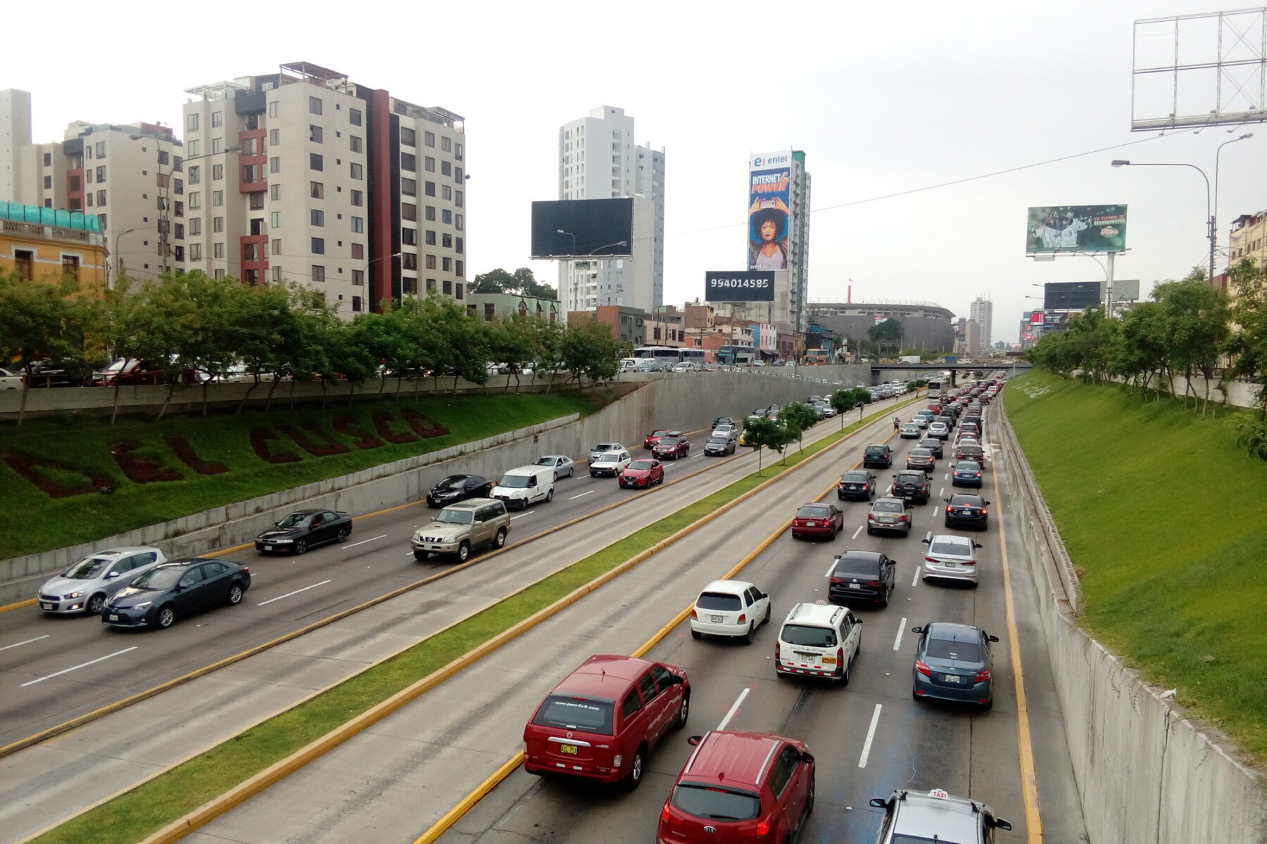 Heavy traffic on the Via Expresa in Lima, Peru