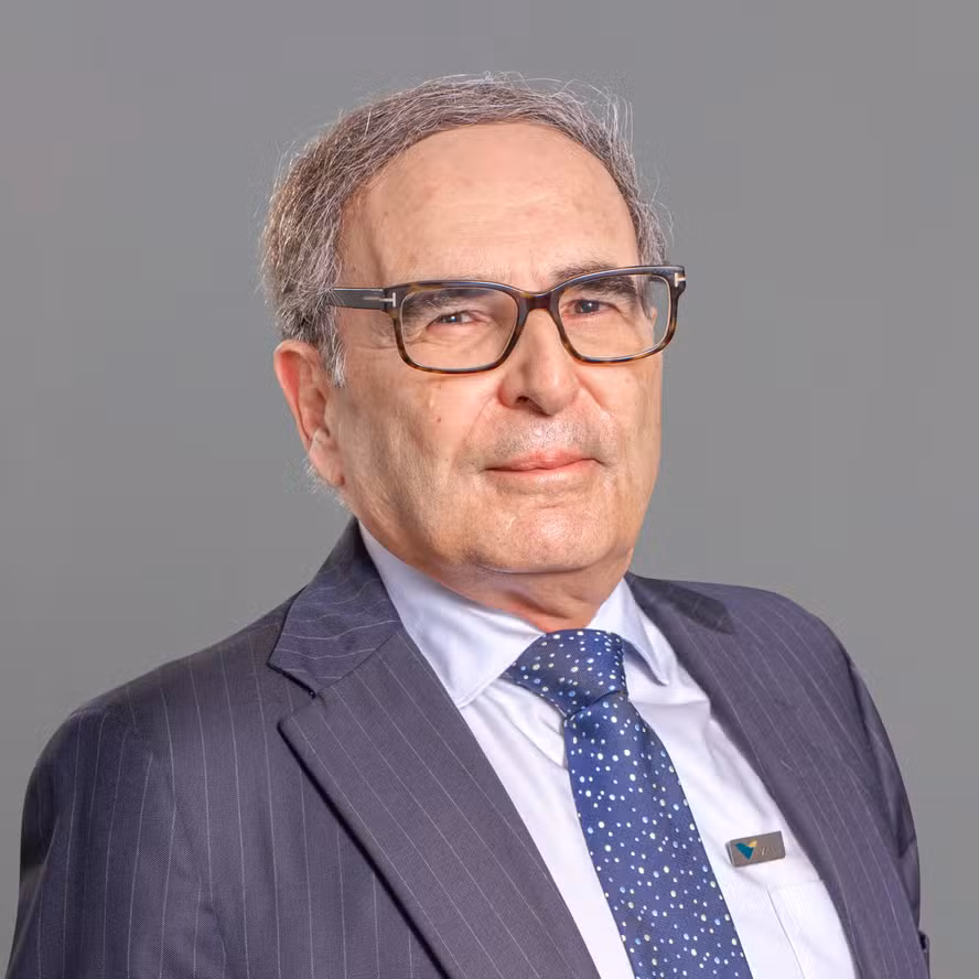 manuel-oliveira.jpg