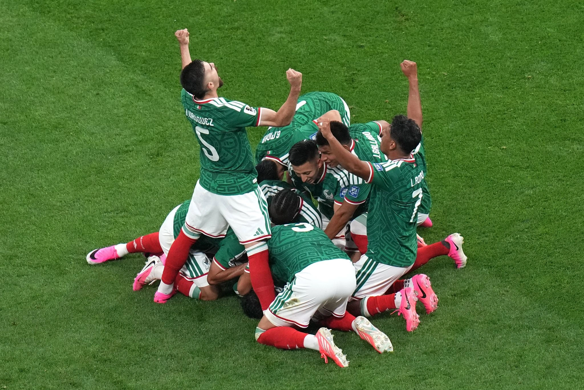 A packed Estadio Azteca during Mexico's 2026 World Cup Round of 32 match