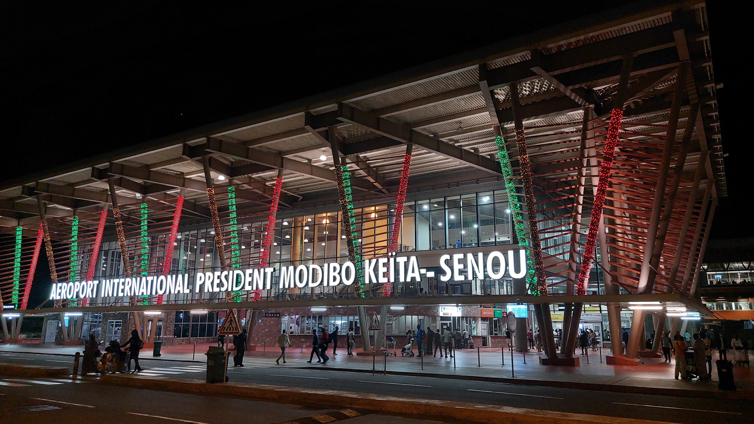 Mali Algeria relations - Bamako-Senou international airport at night