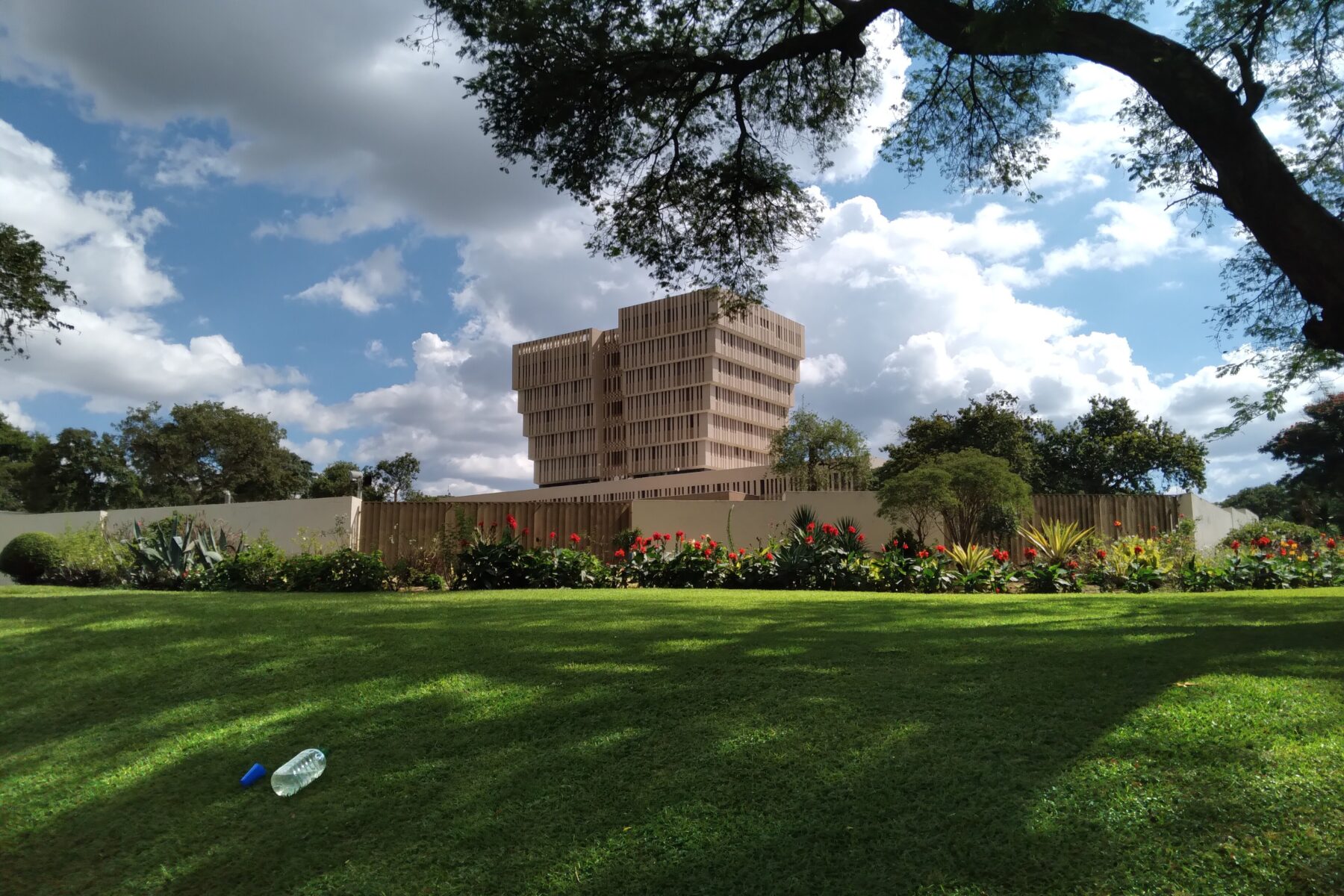 Reserve Bank of Malawi salary ruling - the central bank headquarters
