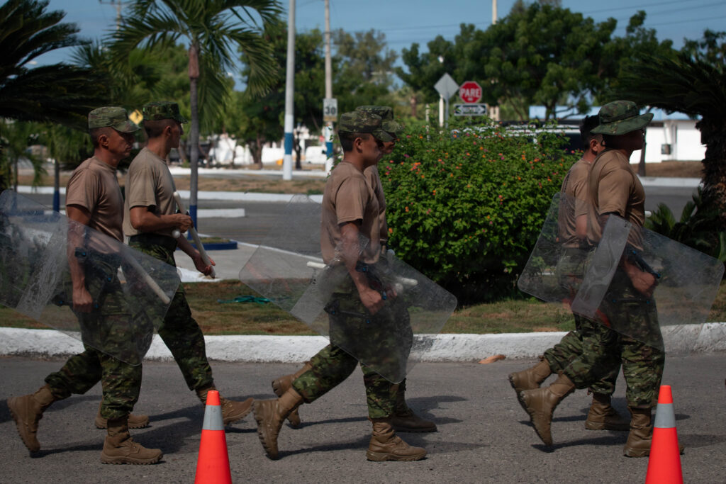 US-led anti-cartel coalition Americas soldiers