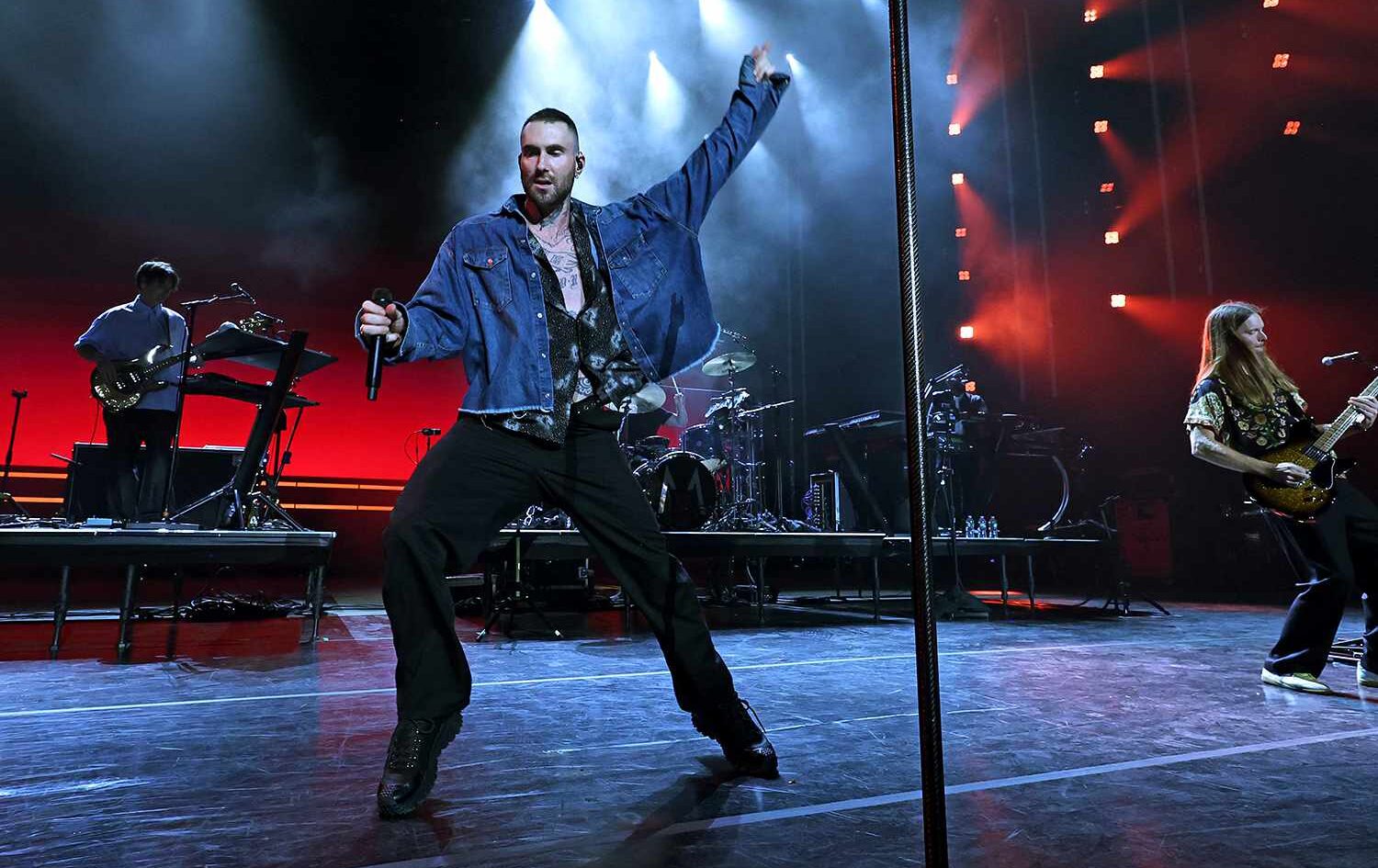 Adam-Levine-of-Maroon-5-performs-at-Jones-Beach-Theater-070524-1-63b1b8ad23214cb690e07f64aae73395