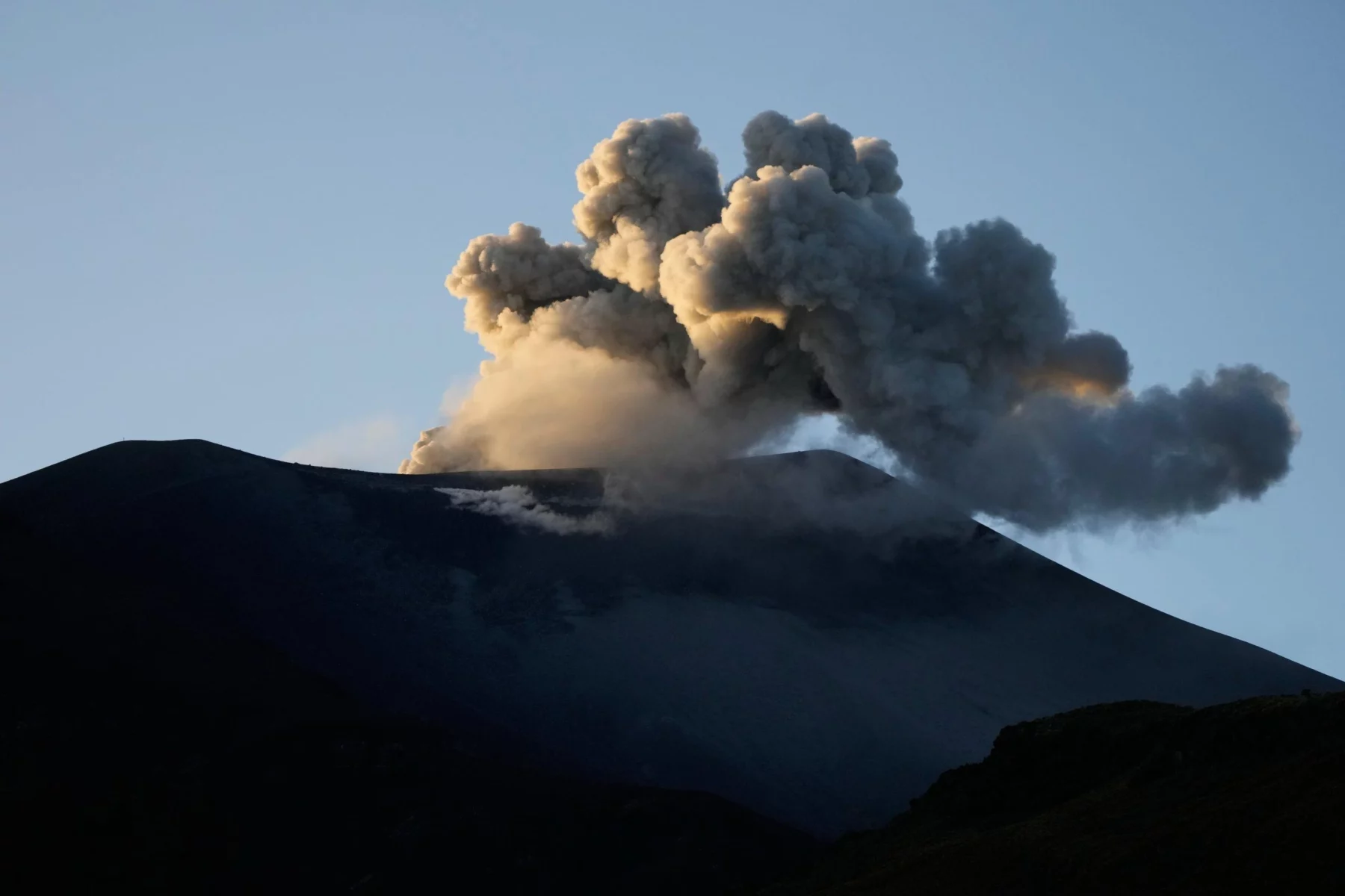 Alerta-naranja-por-el-Volcan-Purace-2