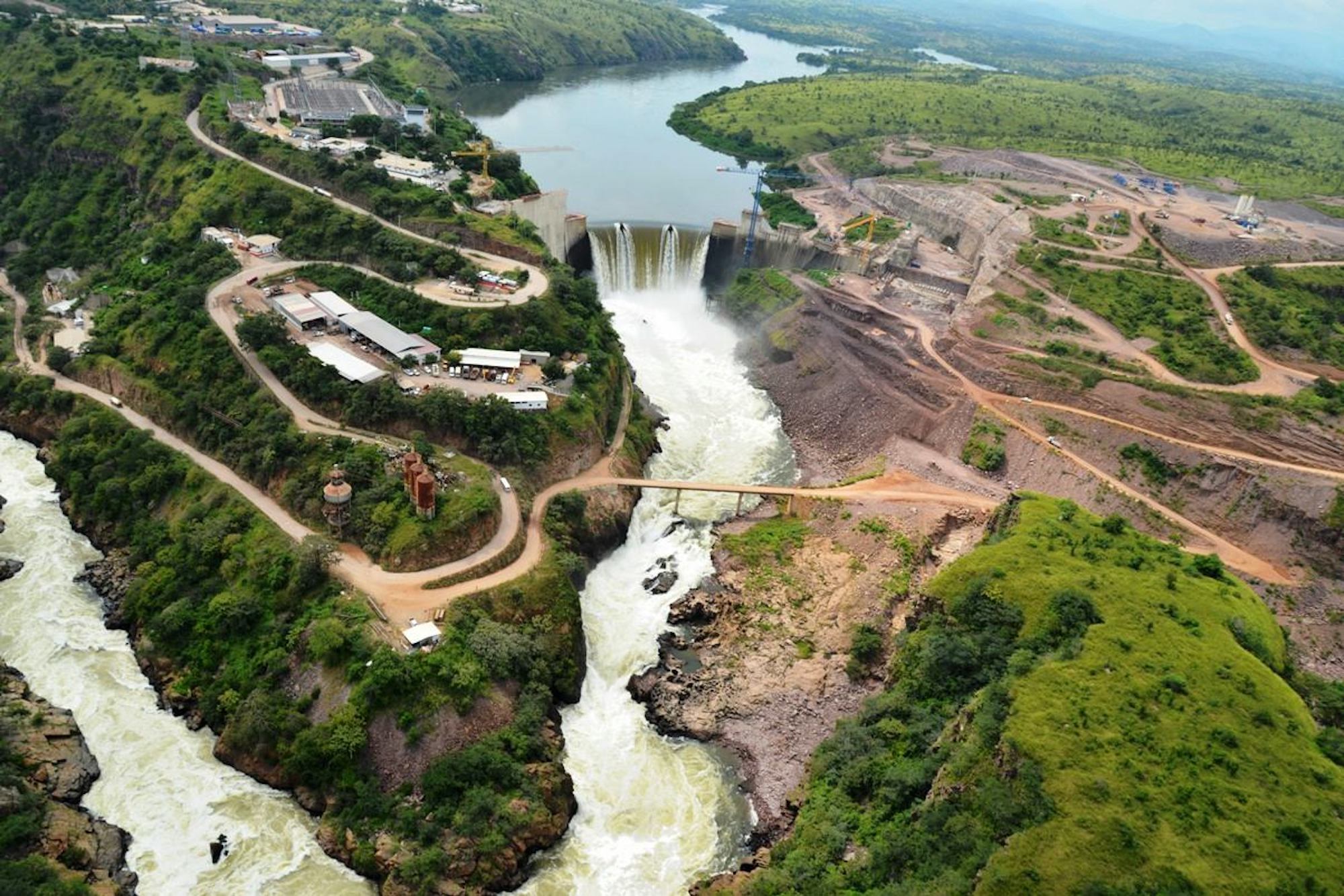 Capanda dam contract — the crest of the Capanda hydroelectric dam on the Kwanza river, Angola