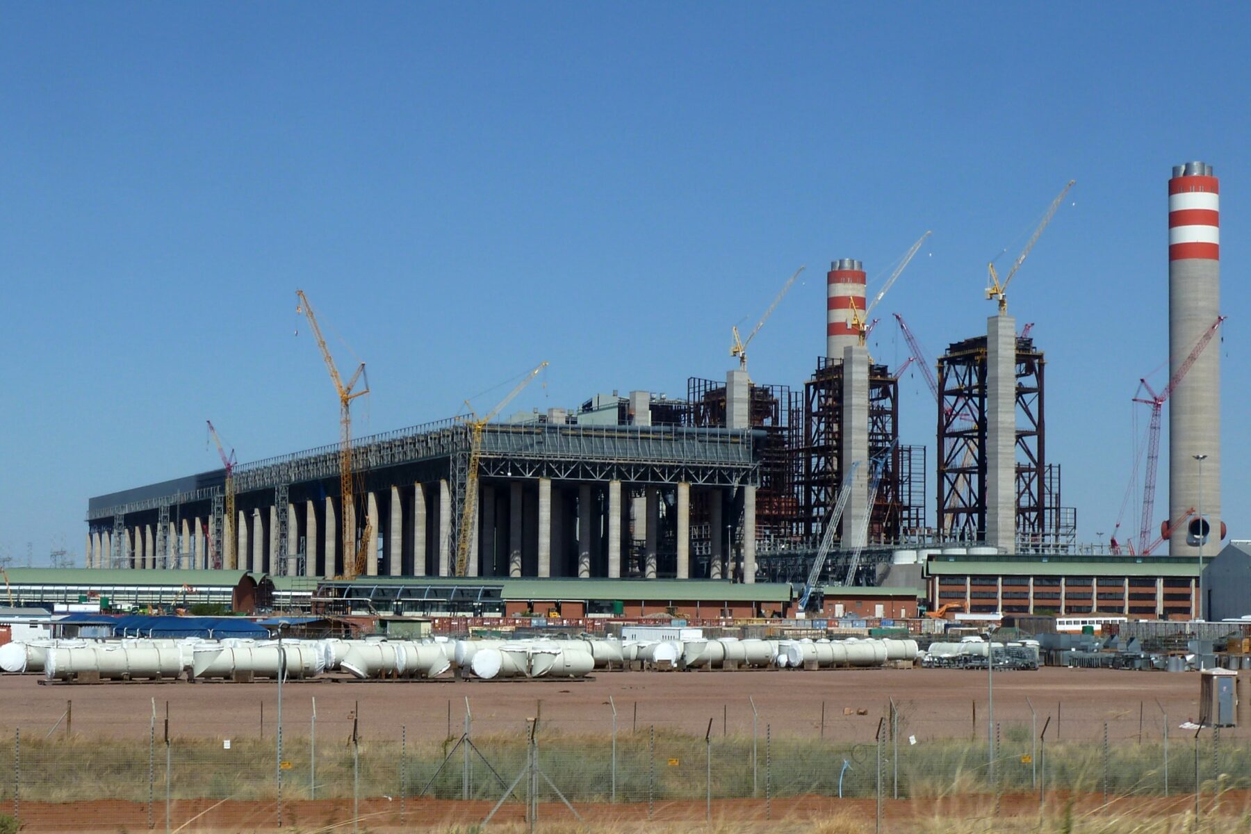 Medupi power station, Limpopo, South Africa (JMK, CC BY-SA 3.0, via Wikimedia Commons)