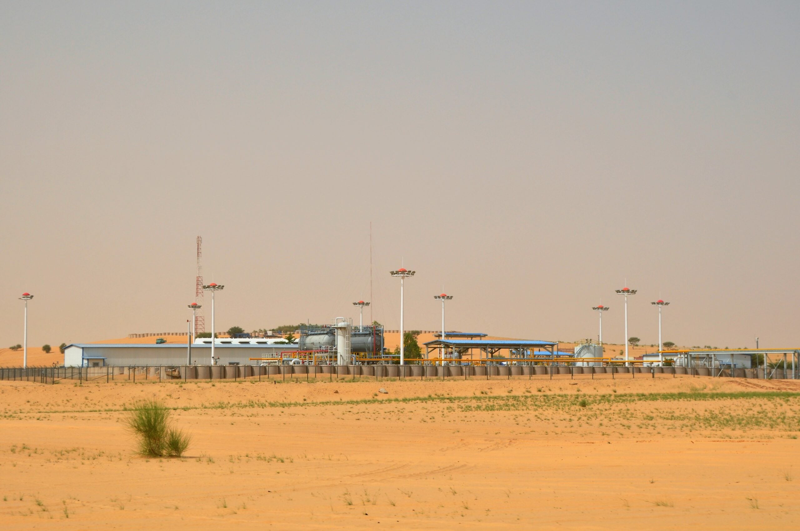 Niger refinery deal — oil installations at the Meleck field in eastern Niger