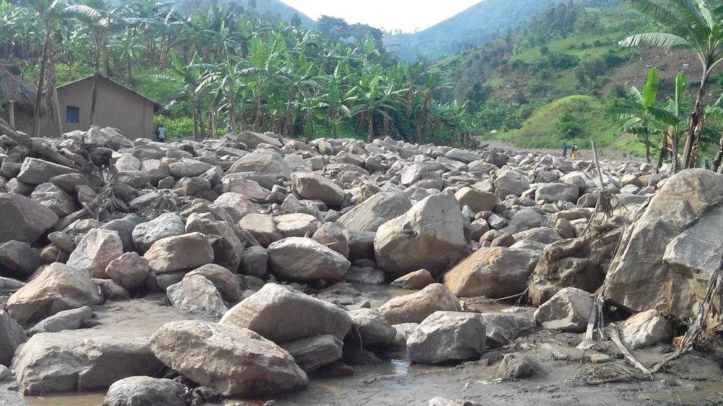 The rock-strewn road from Kavumu to Kalehe in South Kivu, DR Congo.