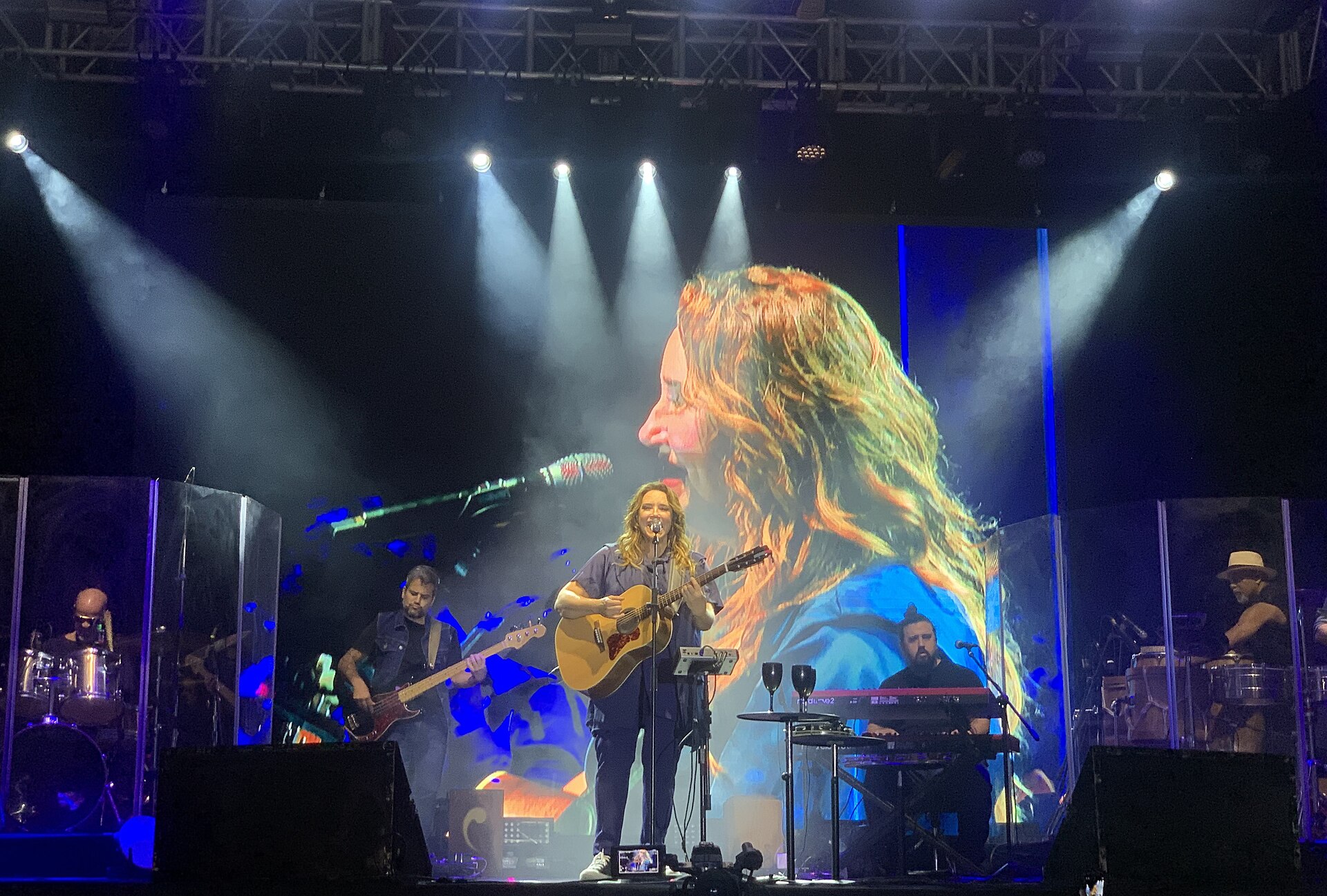 Ana Carolina performing live on stage at the Praia do Forte festival lineup in Bahia