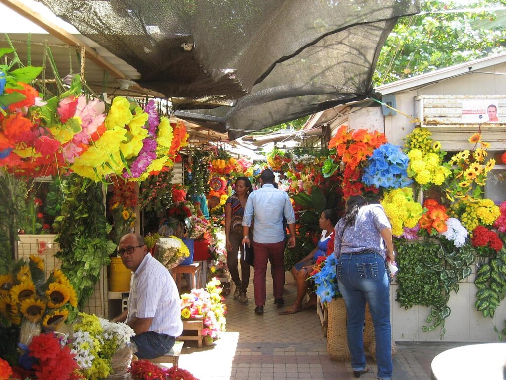 Medellín's Flower Fair Returns with Free Concerts and the Silletera Parade