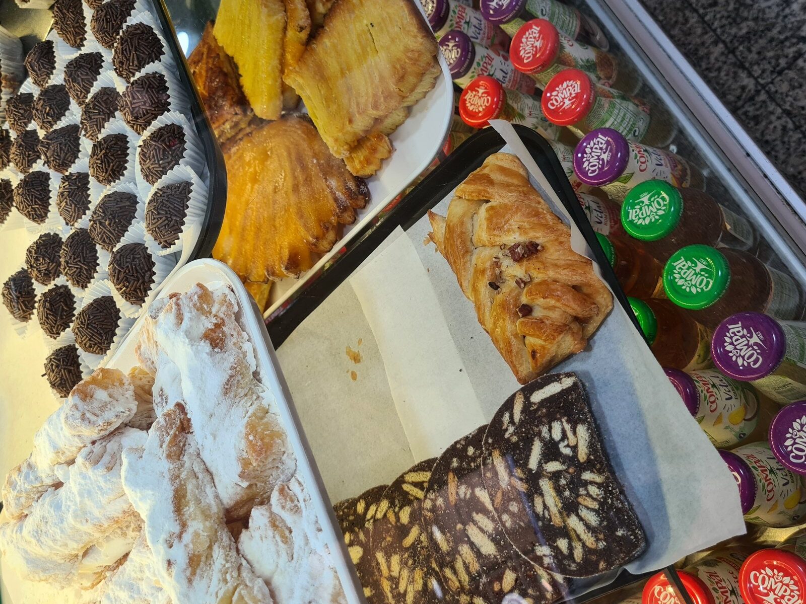 bread and dessert festival Bogota at Parque El Country with artisan bread stalls
