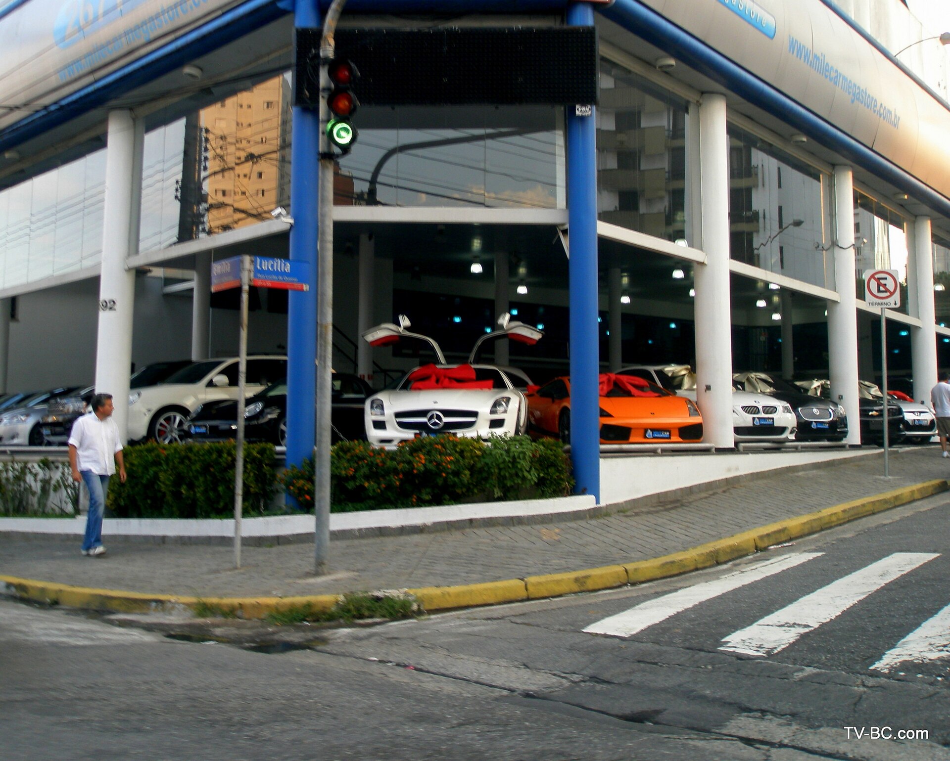 Car showroom in São Paulo, Brazil