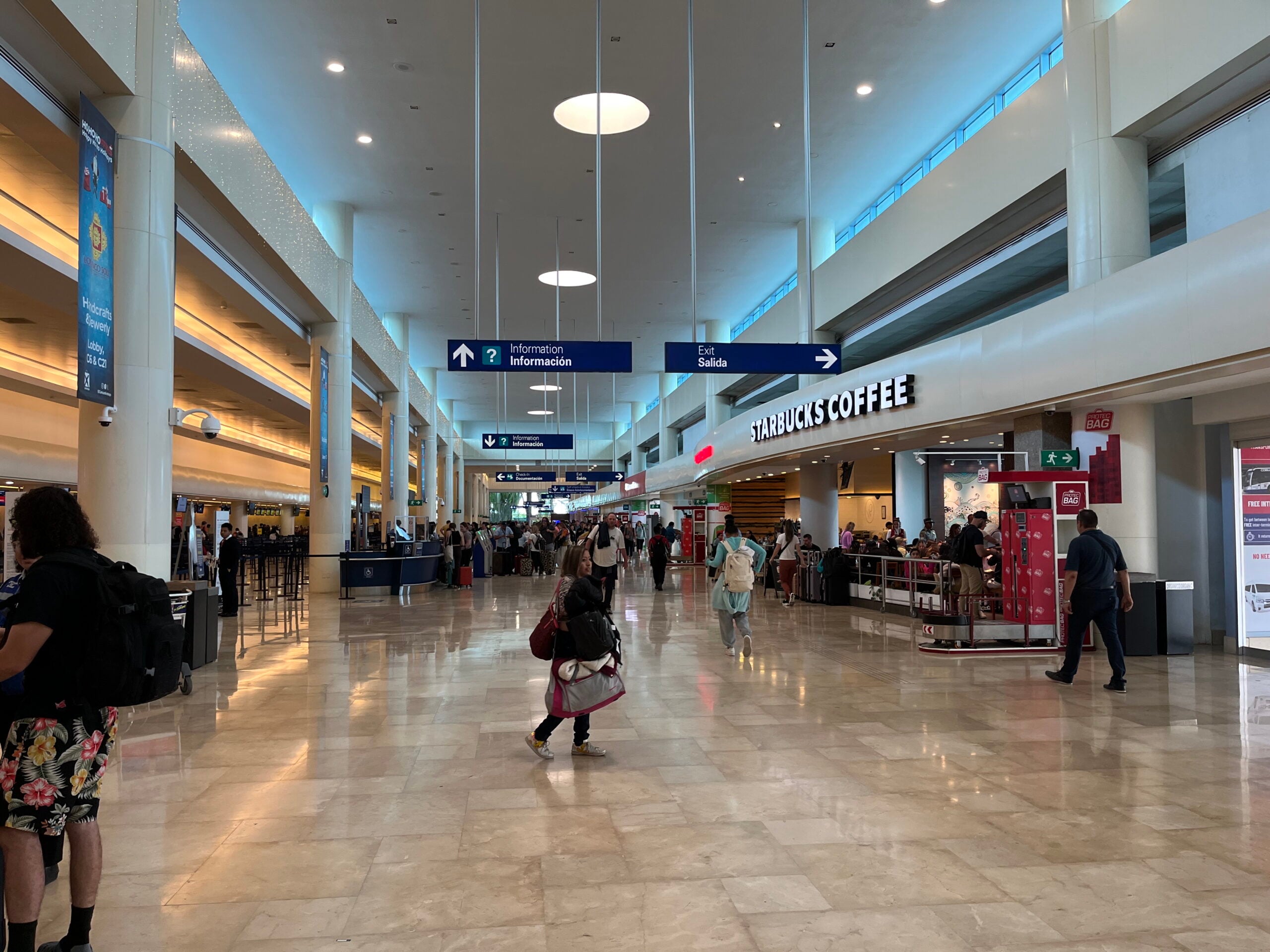 Mexico’s Airport Traffic Splits Three Ways in July as ASUR Slips