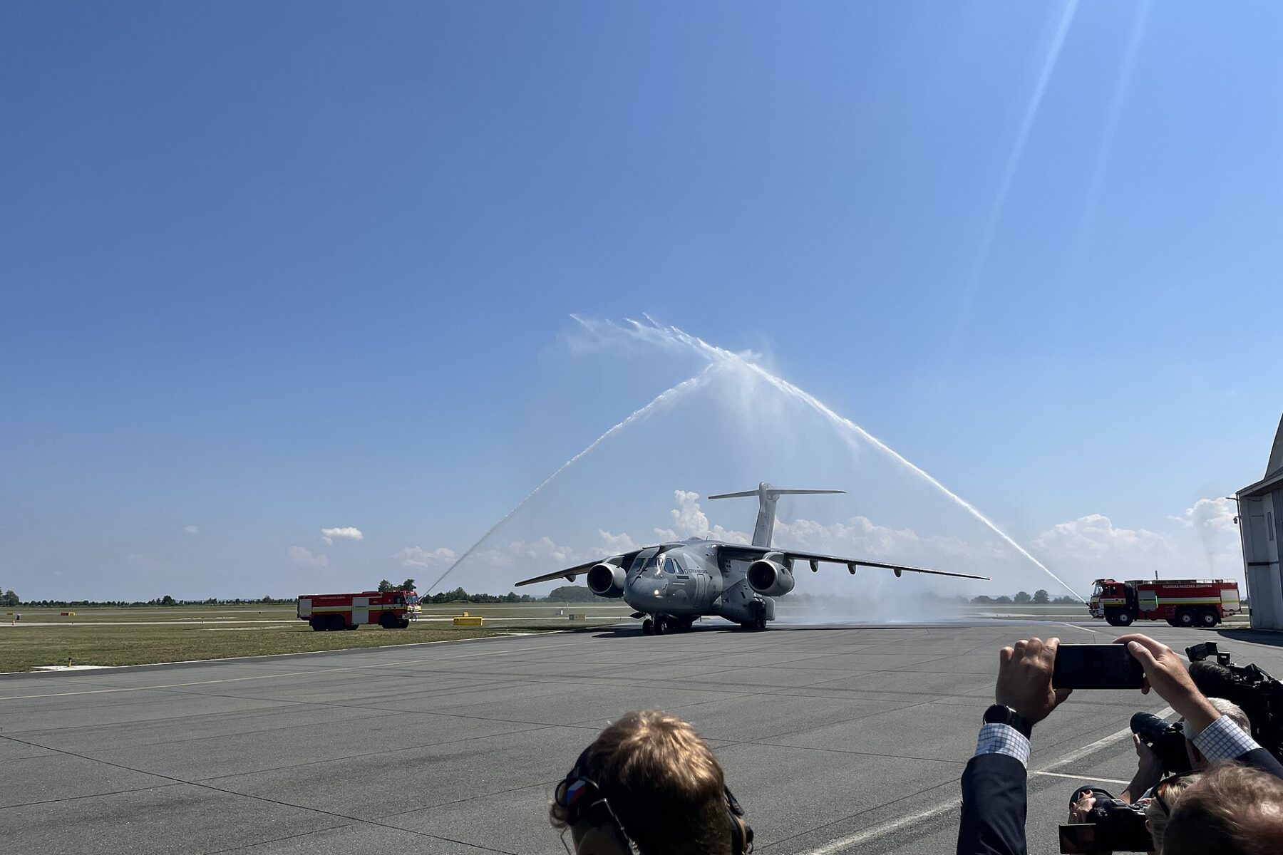 colombia-embraer-kc-390-purchase-petro-2026