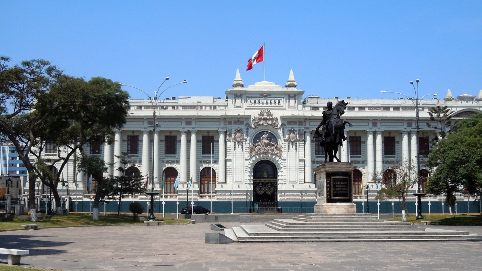 Peru’s New Government Takes Four Spending Laws to Court