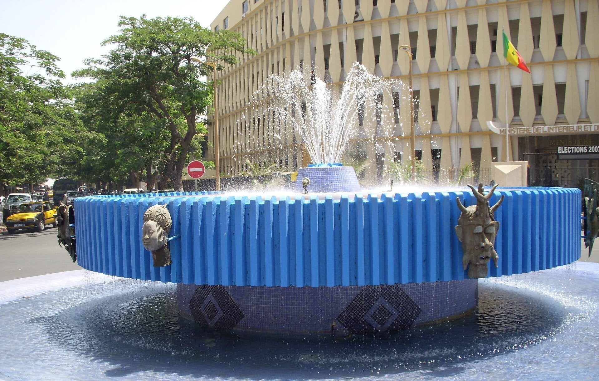 Senegal asset declaration reform: a government ministry building in Dakar