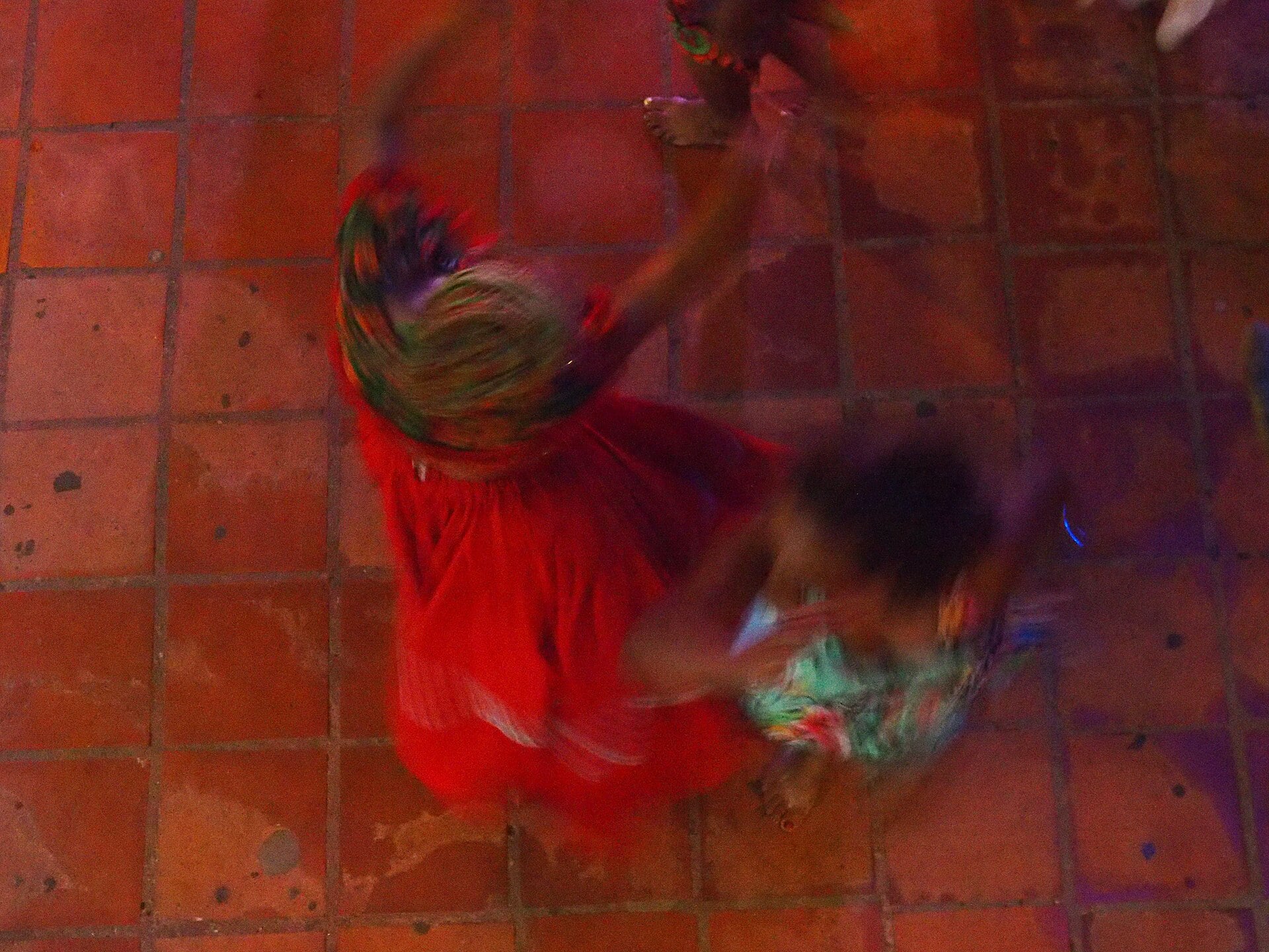 Carimbó dancers in Belém, Pará, the tradition behind Uaná System's electronic show in Rio