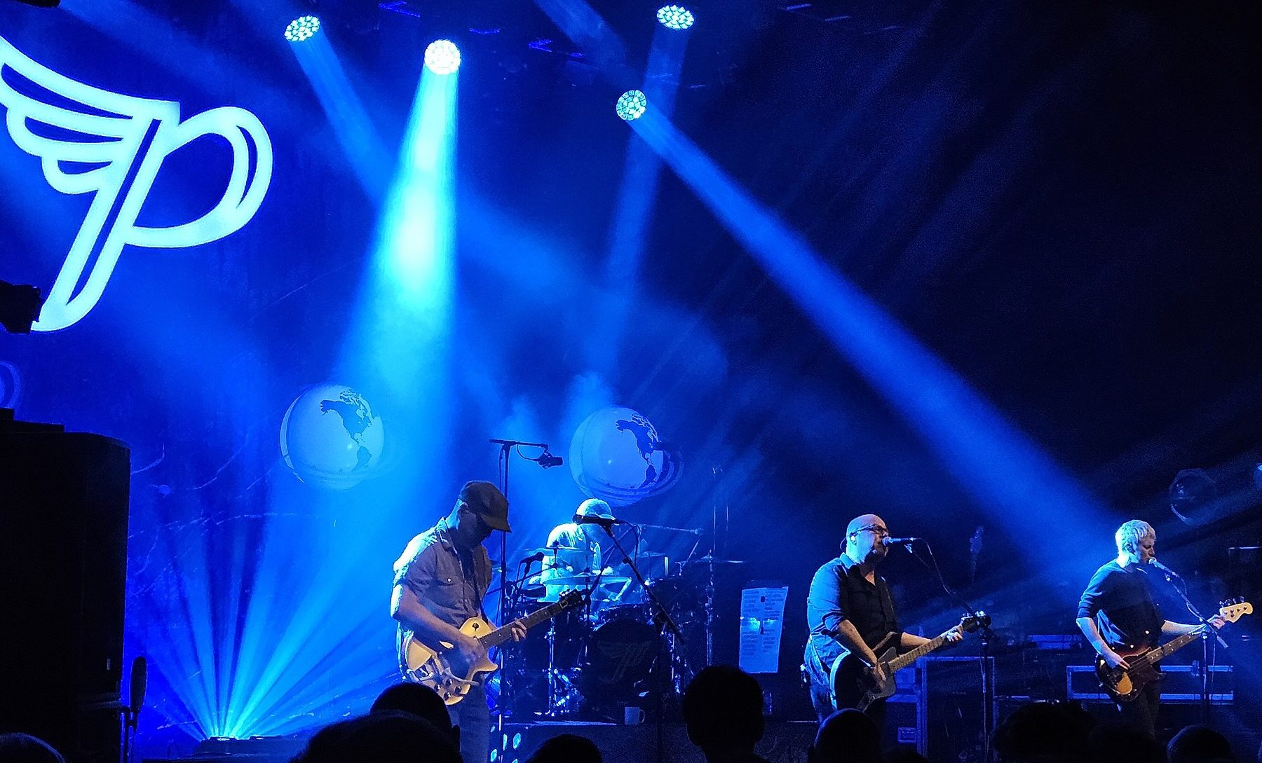 Pixies performing live — the band returns to South America in 2027 with shows in São Paulo, Buenos Aires and Santiago