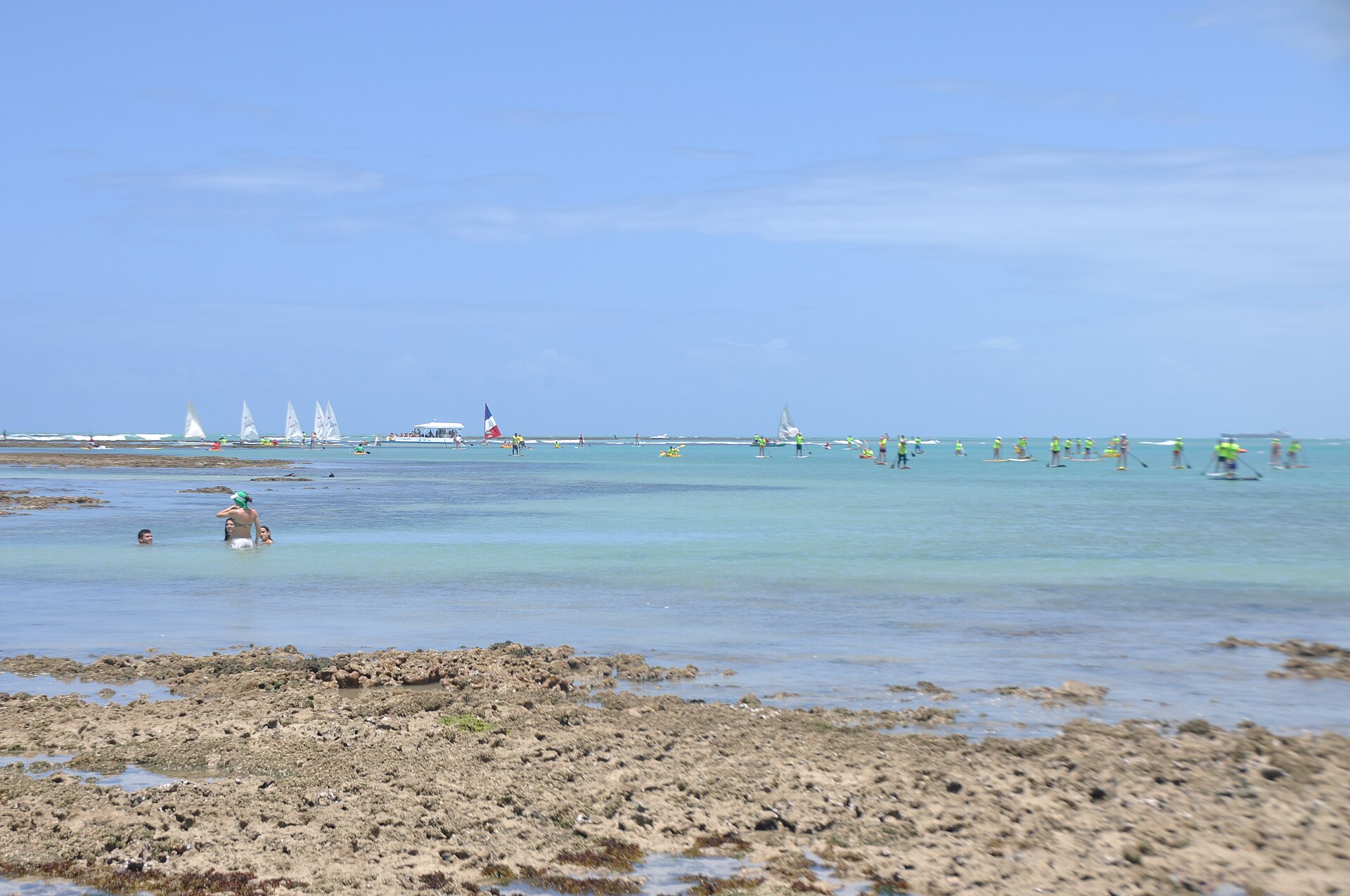 Maceió's urban beaches — LATAM will fly daily from Rio Galeão and five times a week from Goiânia this summer