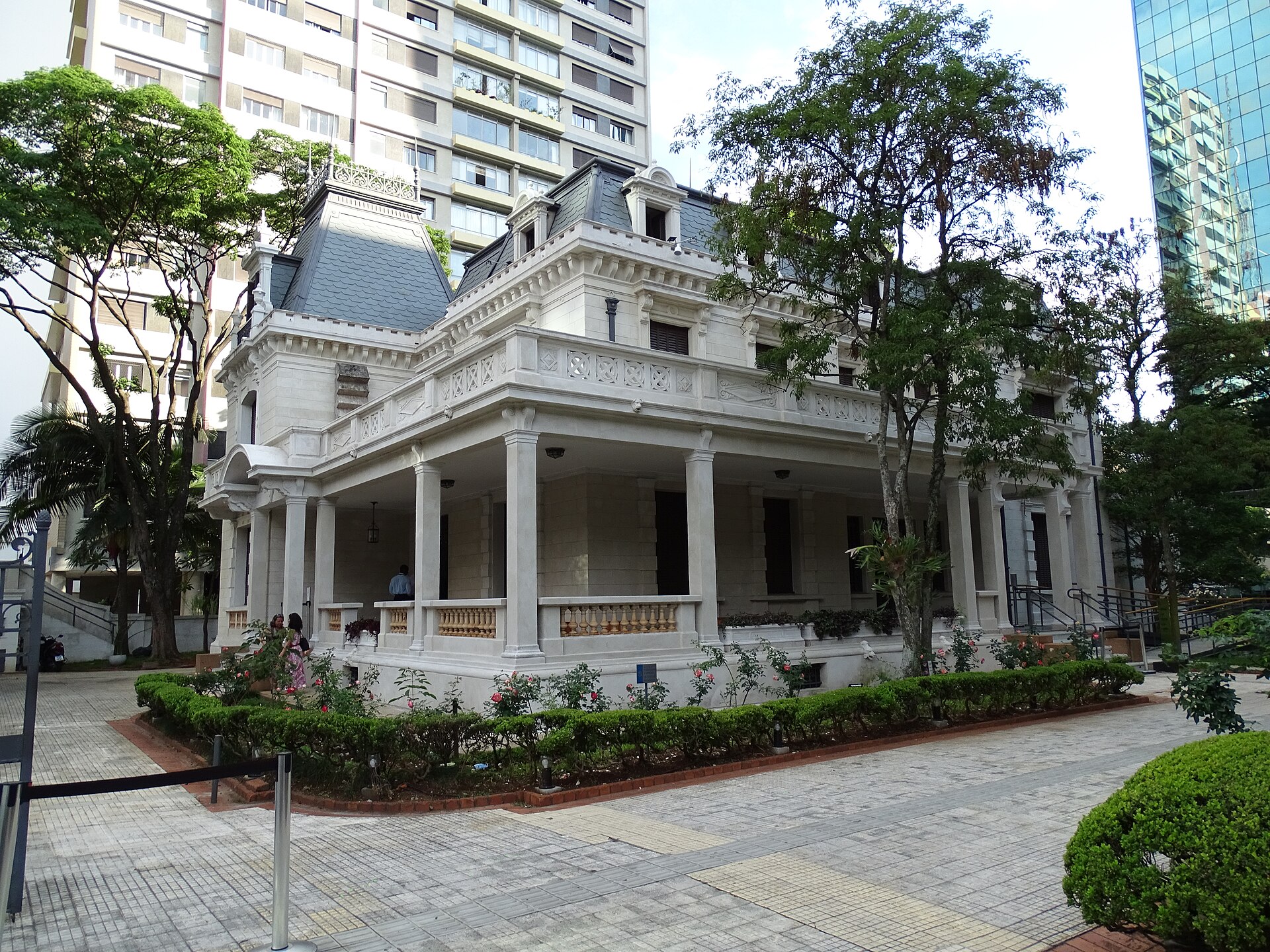 Casa das Rosas on Avenida Paulista in São Paulo, starting point of the Tarsila do Amaral birthday walk