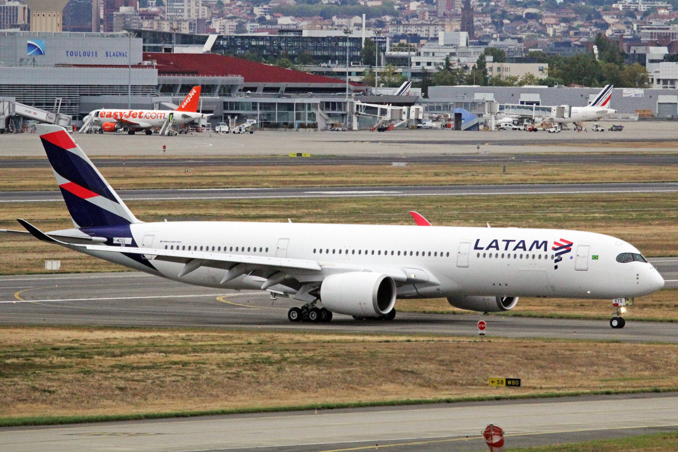 Four Countries Sign a South American Open-Skies Pact