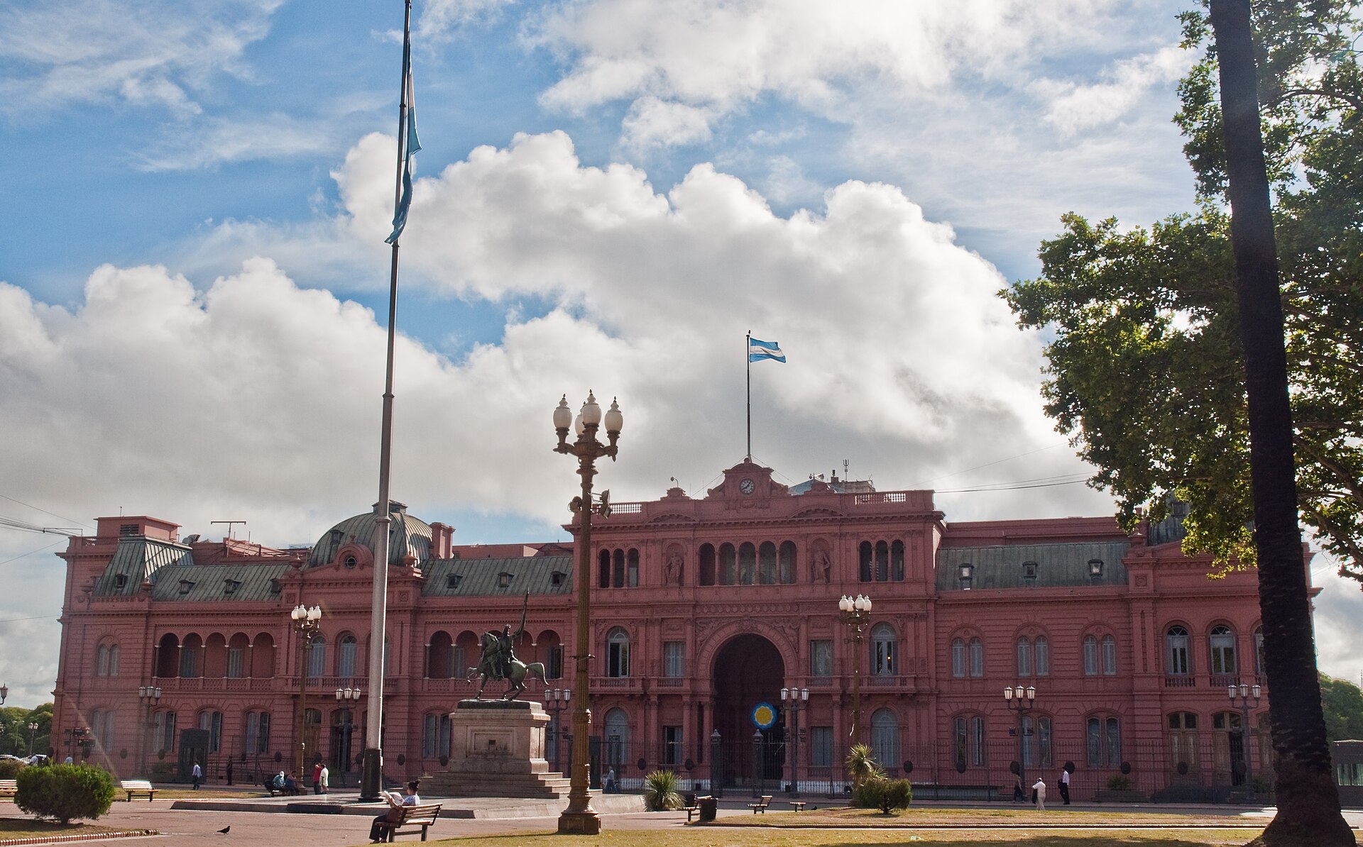 Milei Consolidates Power: Land Deal, VP Split, 2027 Pick