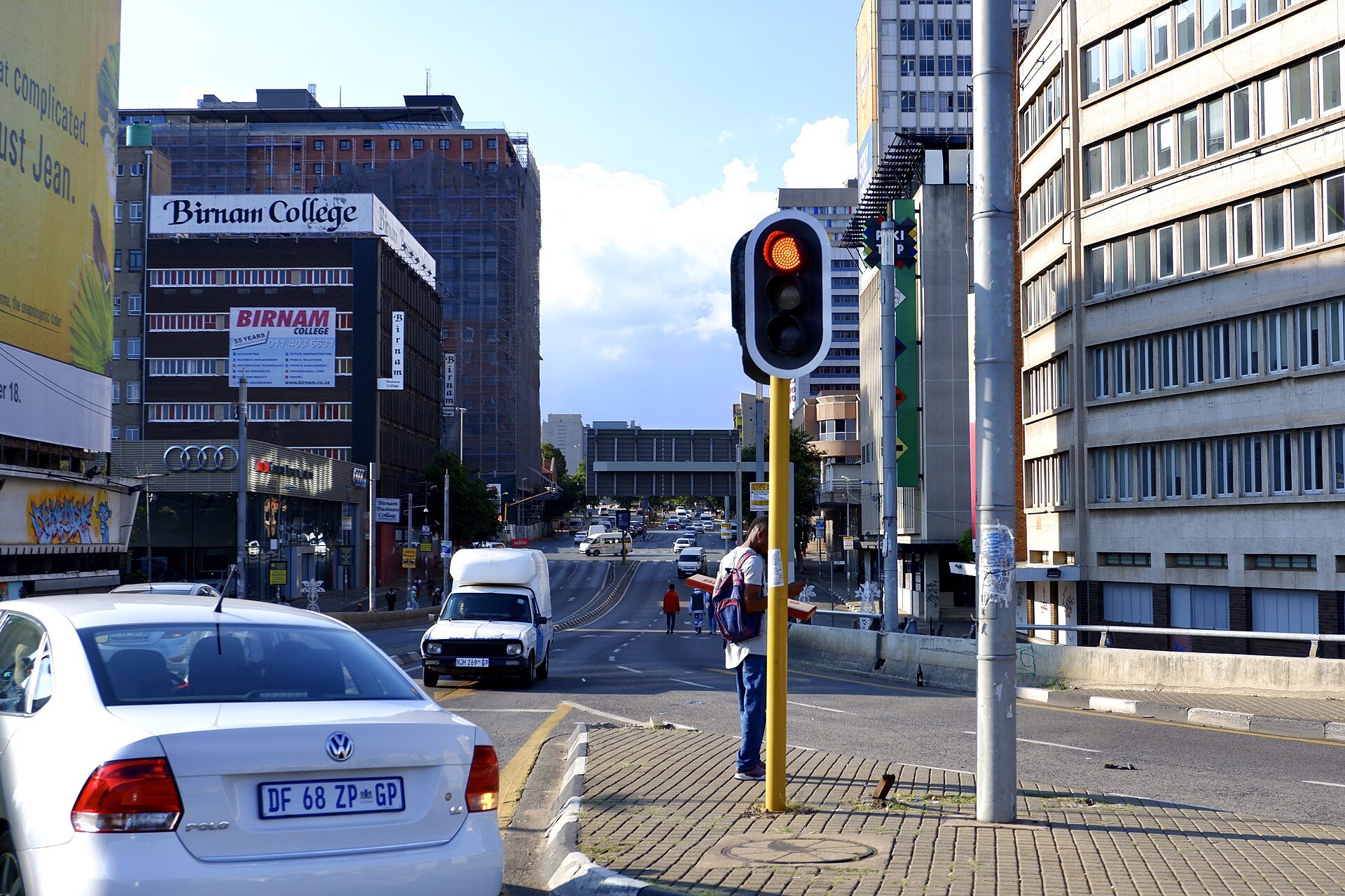Netstar AI vehicle tracking - cars and light commercial vehicles at a Johannesburg intersection in South Africa