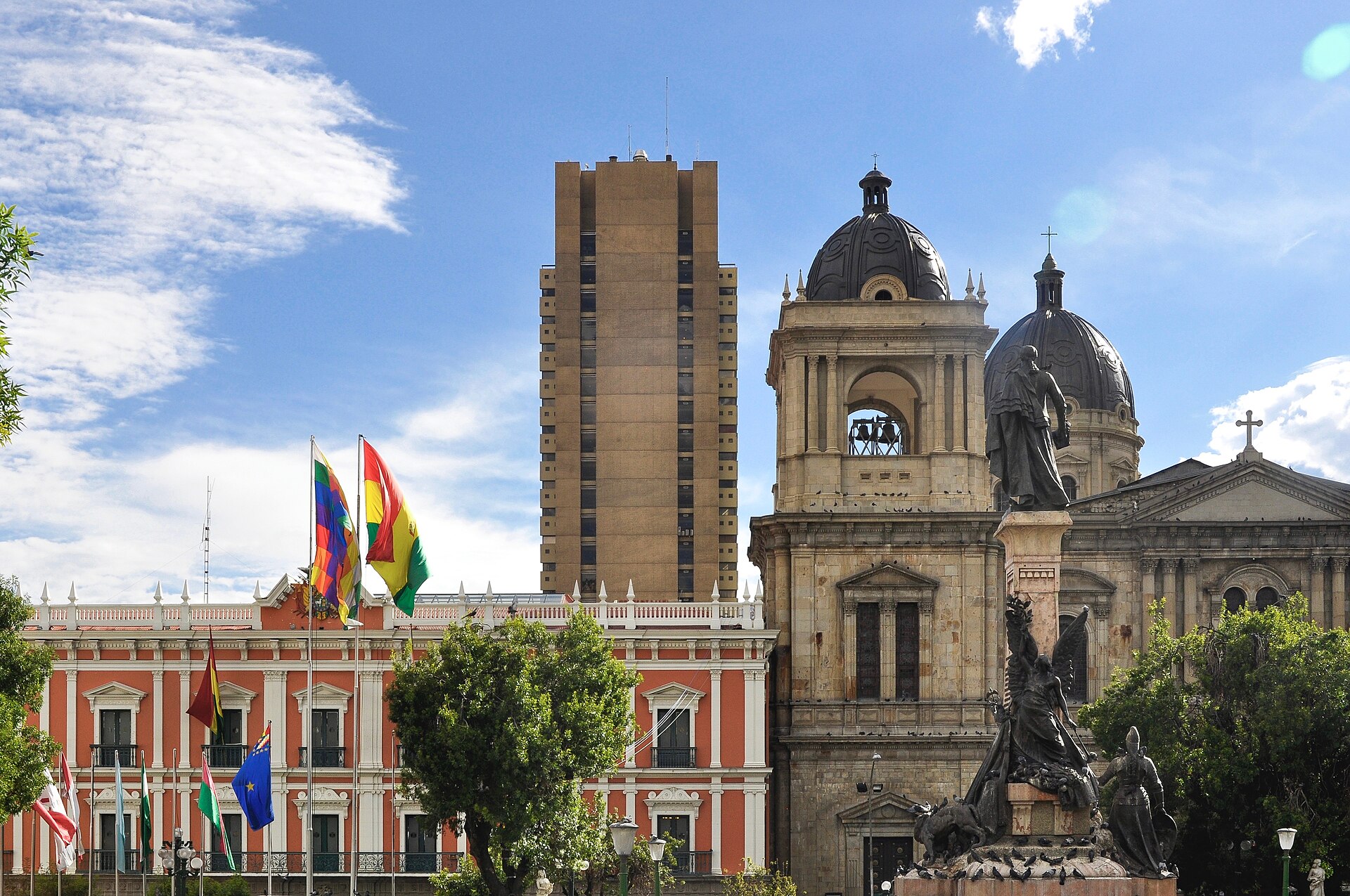 Bolivia diesel subsidy and electoral reform — Plaza Murillo in La Paz, with the government palace and cathedral