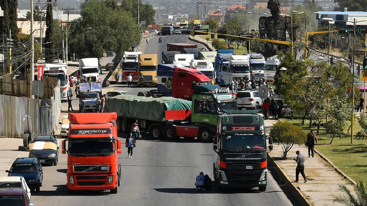 A highway in Bolivia, the kind cut off during the Bolivia blockades.