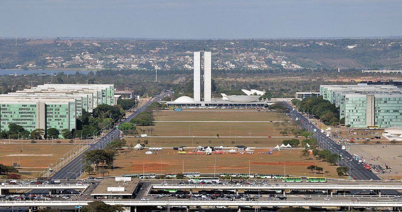 Brazil's National Congress, where Lula seeks allies.