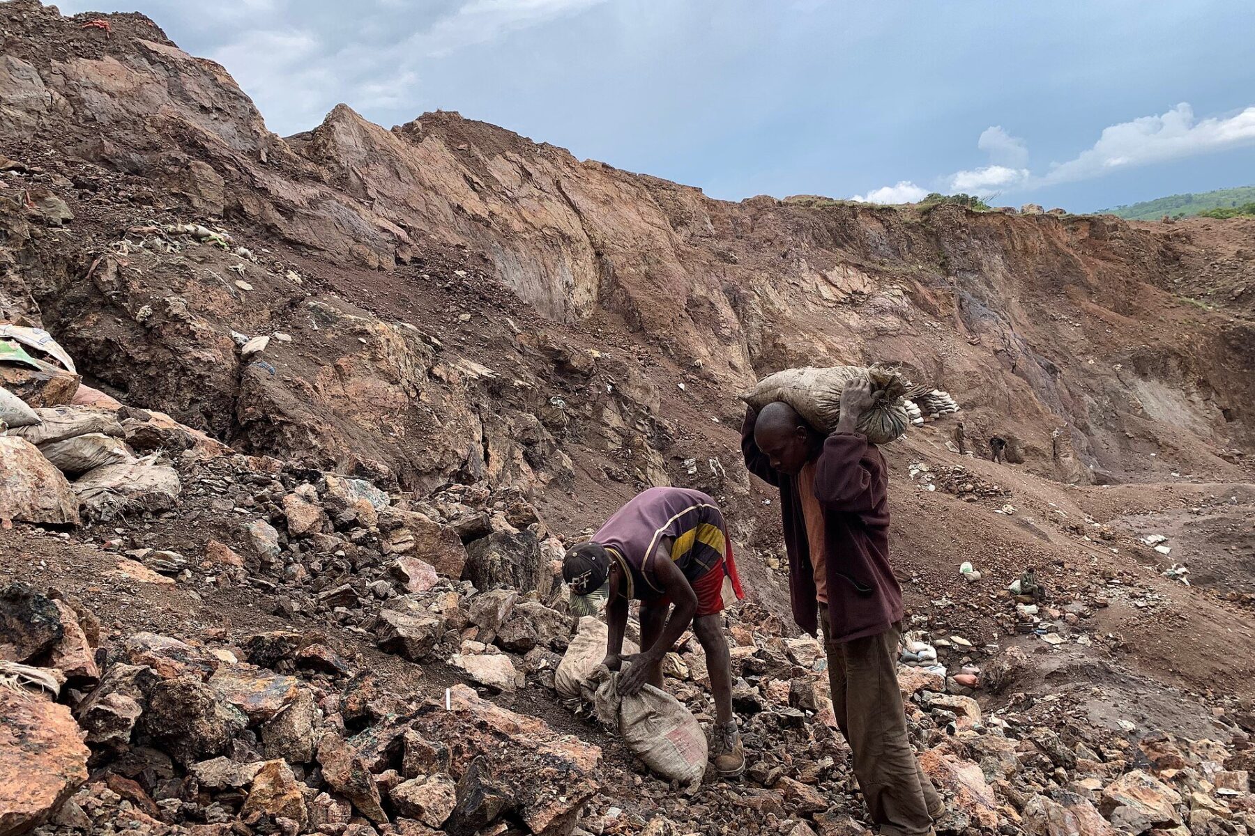 uranium in DR Congo cobalt - artisanal miners haul ore in the Democratic Republic of Congo