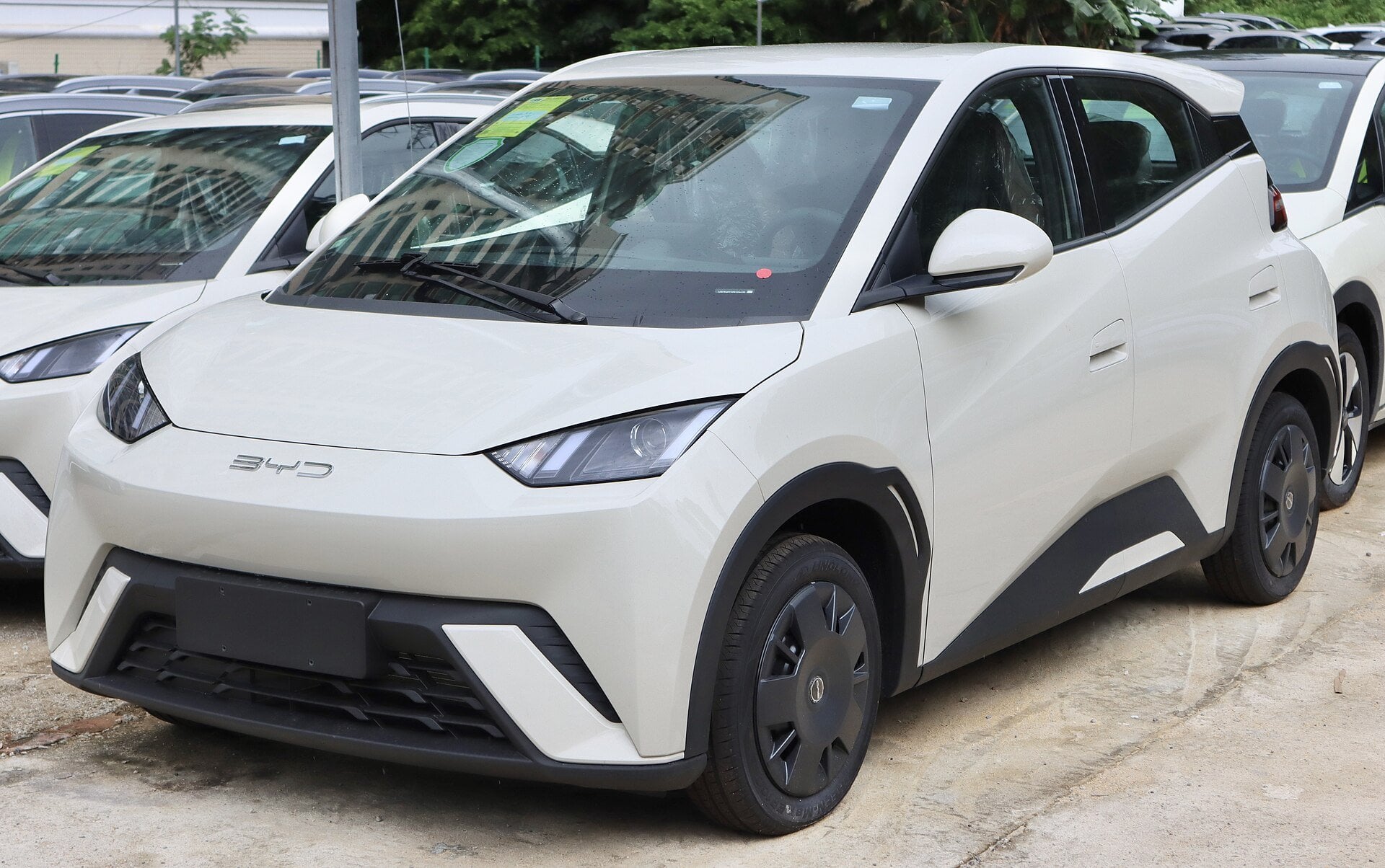 Chinese cars in Mexico - a BYD compact electric hatchback parked on a street