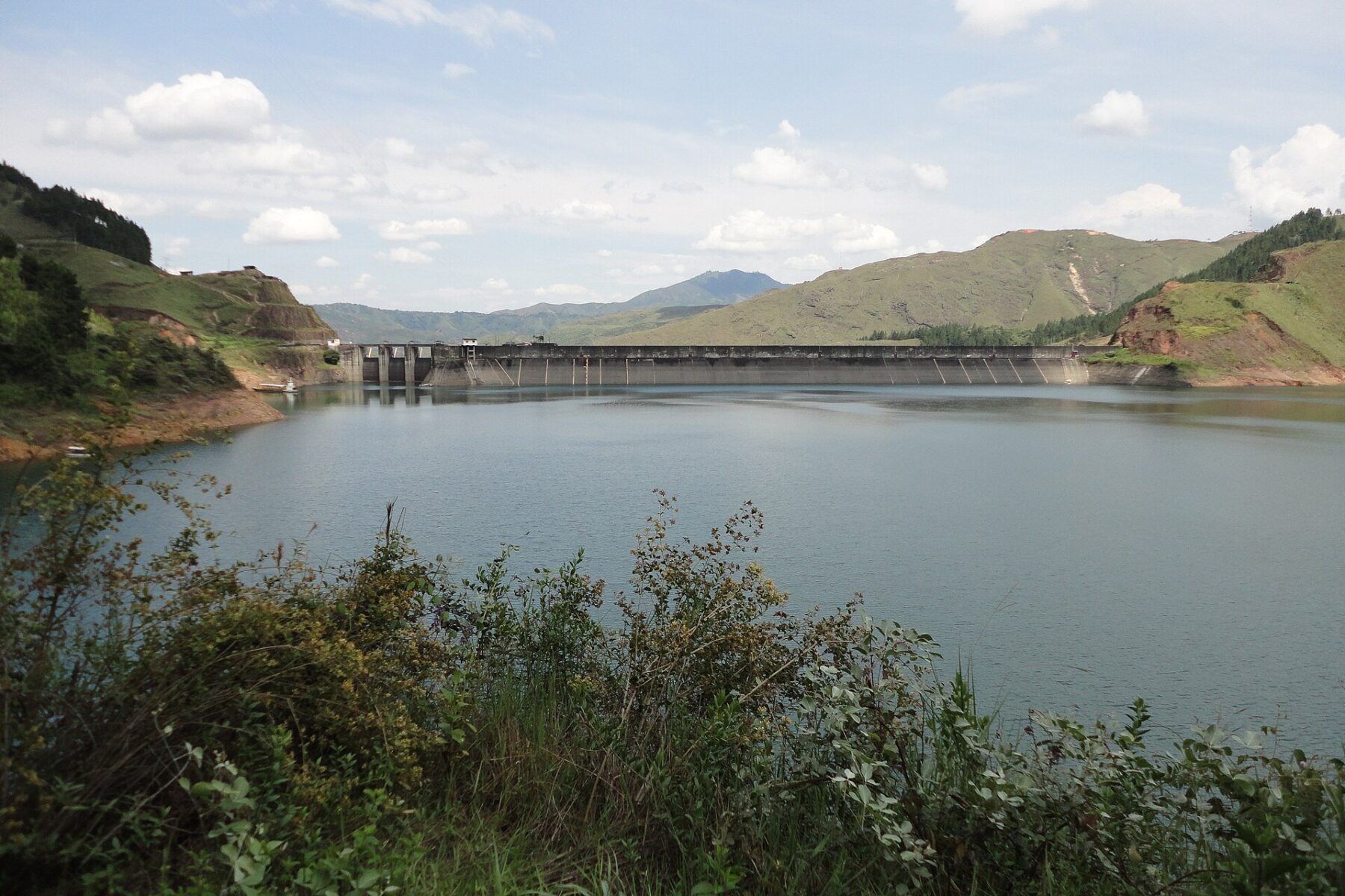The Salvajina hydroelectric dam in Colombia, the kind of water-fed power that frames Ecopetrol's push to keep gas flowing.