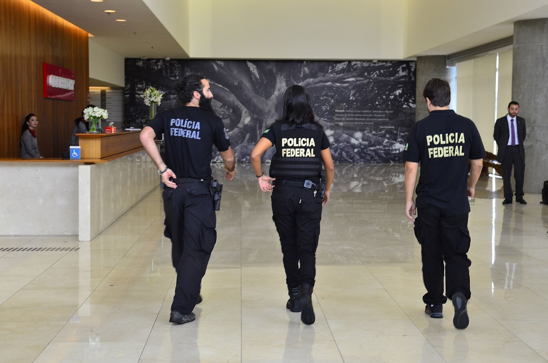 Pixbet case - Brazil Federal Police officers during an operation