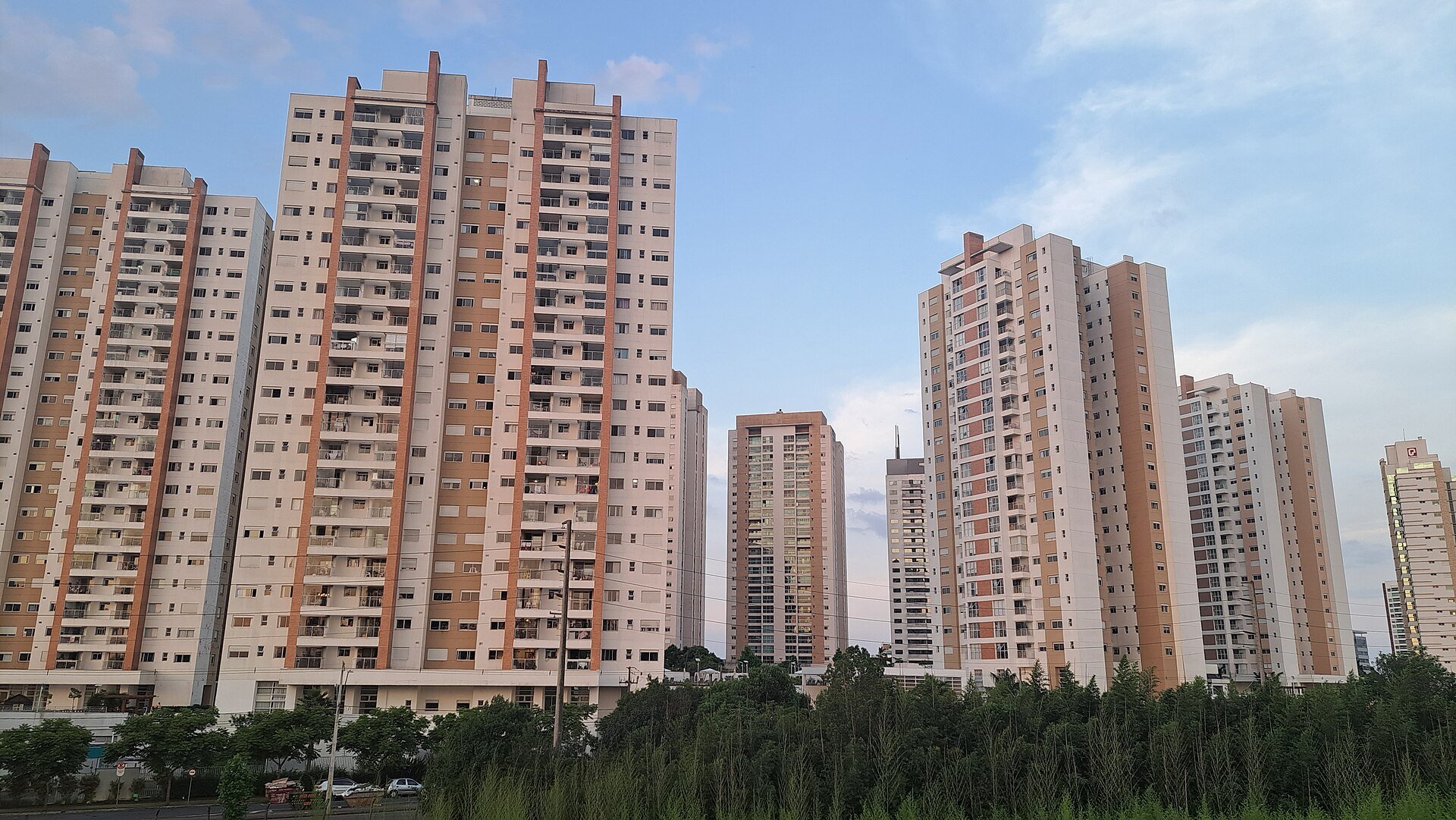 Residential apartment buildings in Brazil, illustrating the payroll-deducted rent bill for tenants