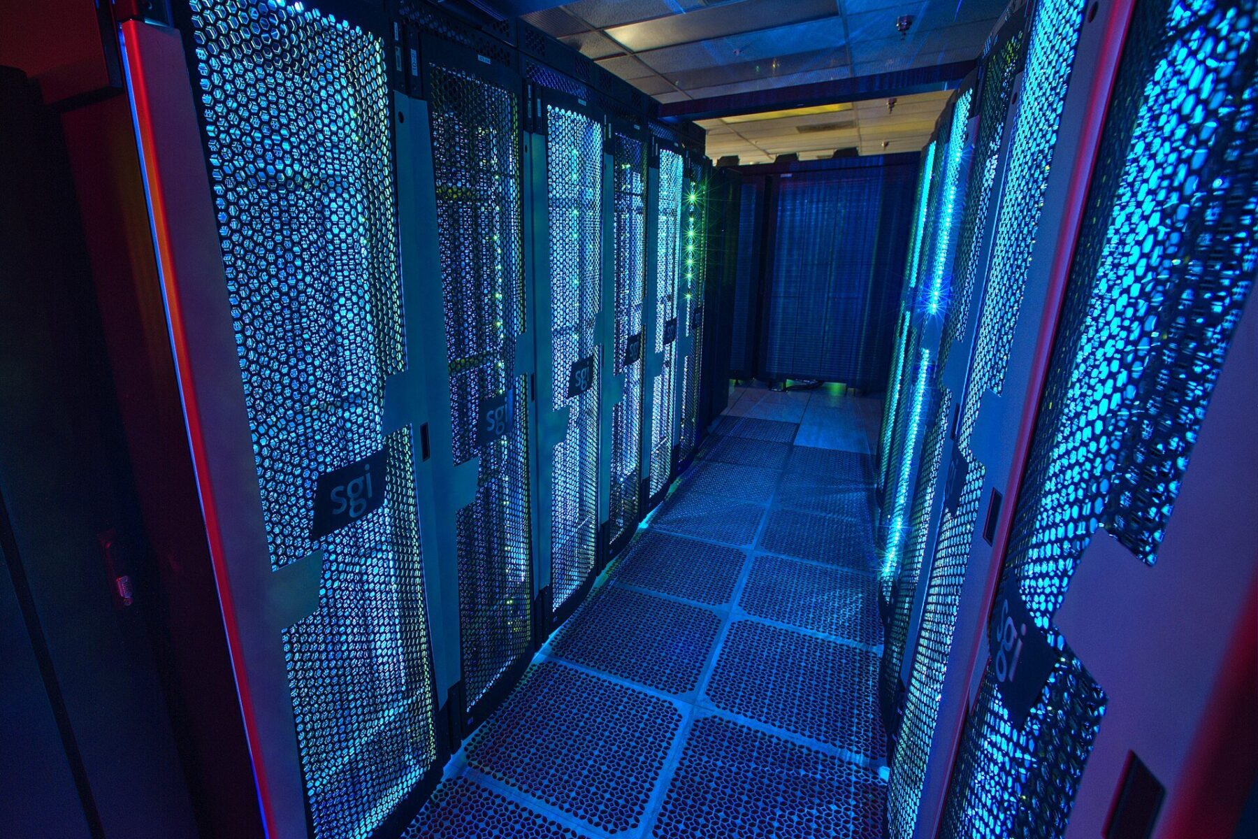 Brazil AI plan - rows of supercomputer cabinets in a data centre