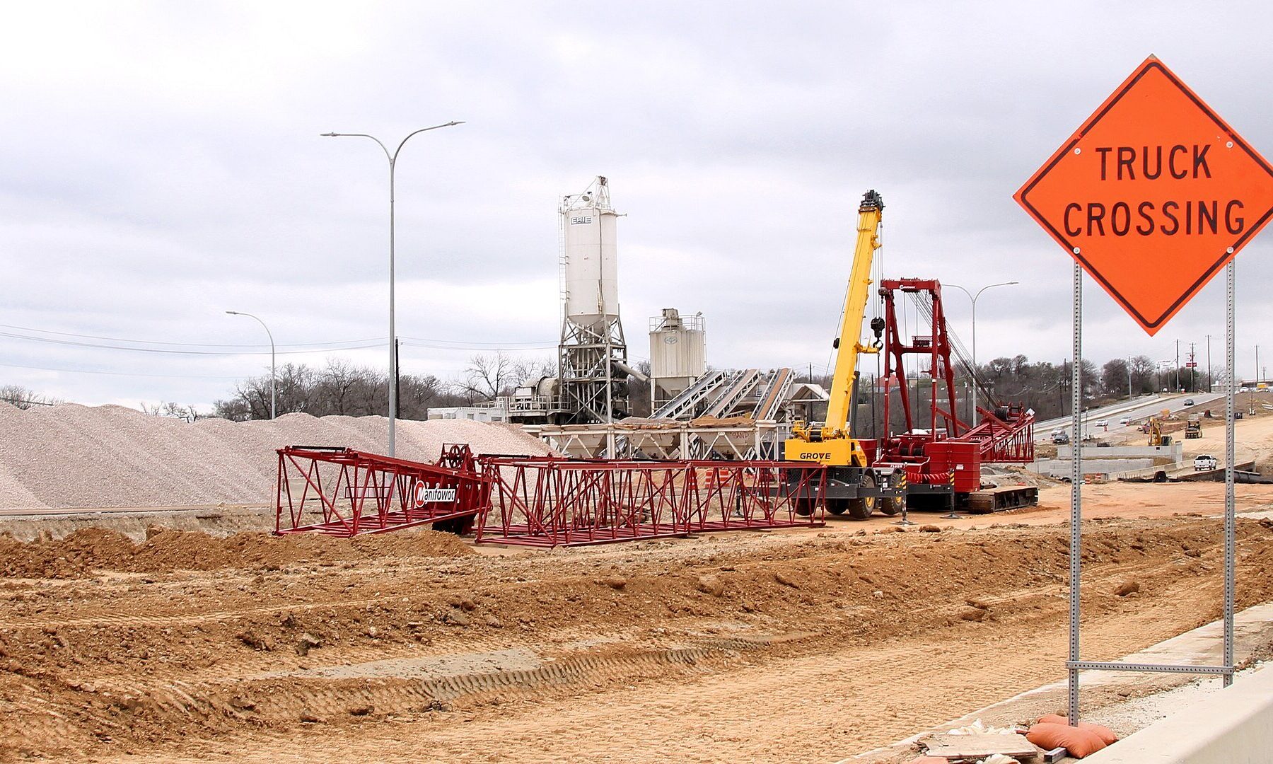Cemex building-materials context - a cement and concrete production plant with storage silos