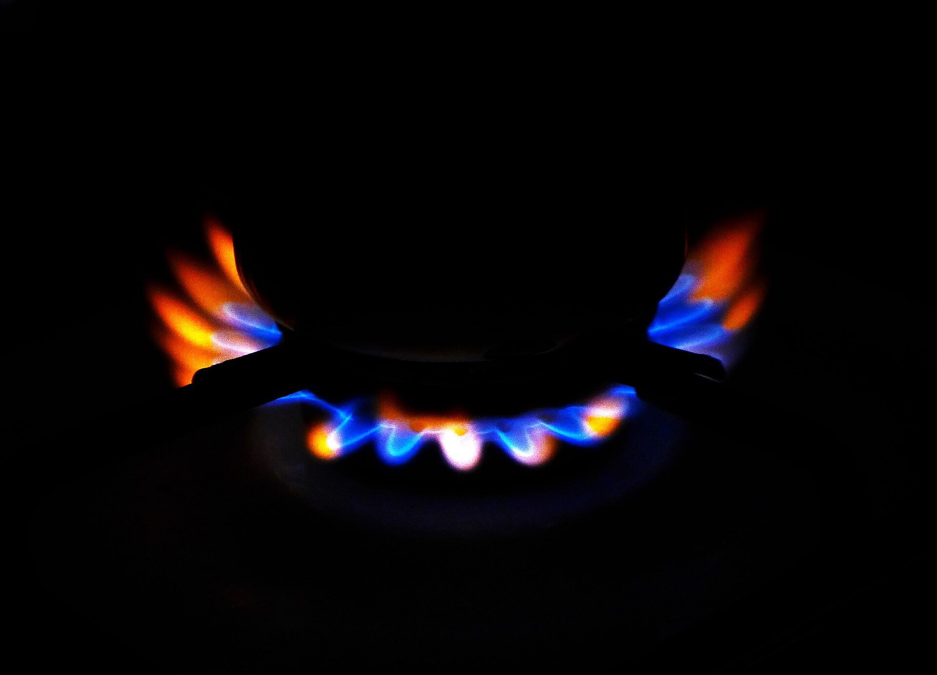 Natural gas pipeline, illustrating the Chile competition case against Metrogas