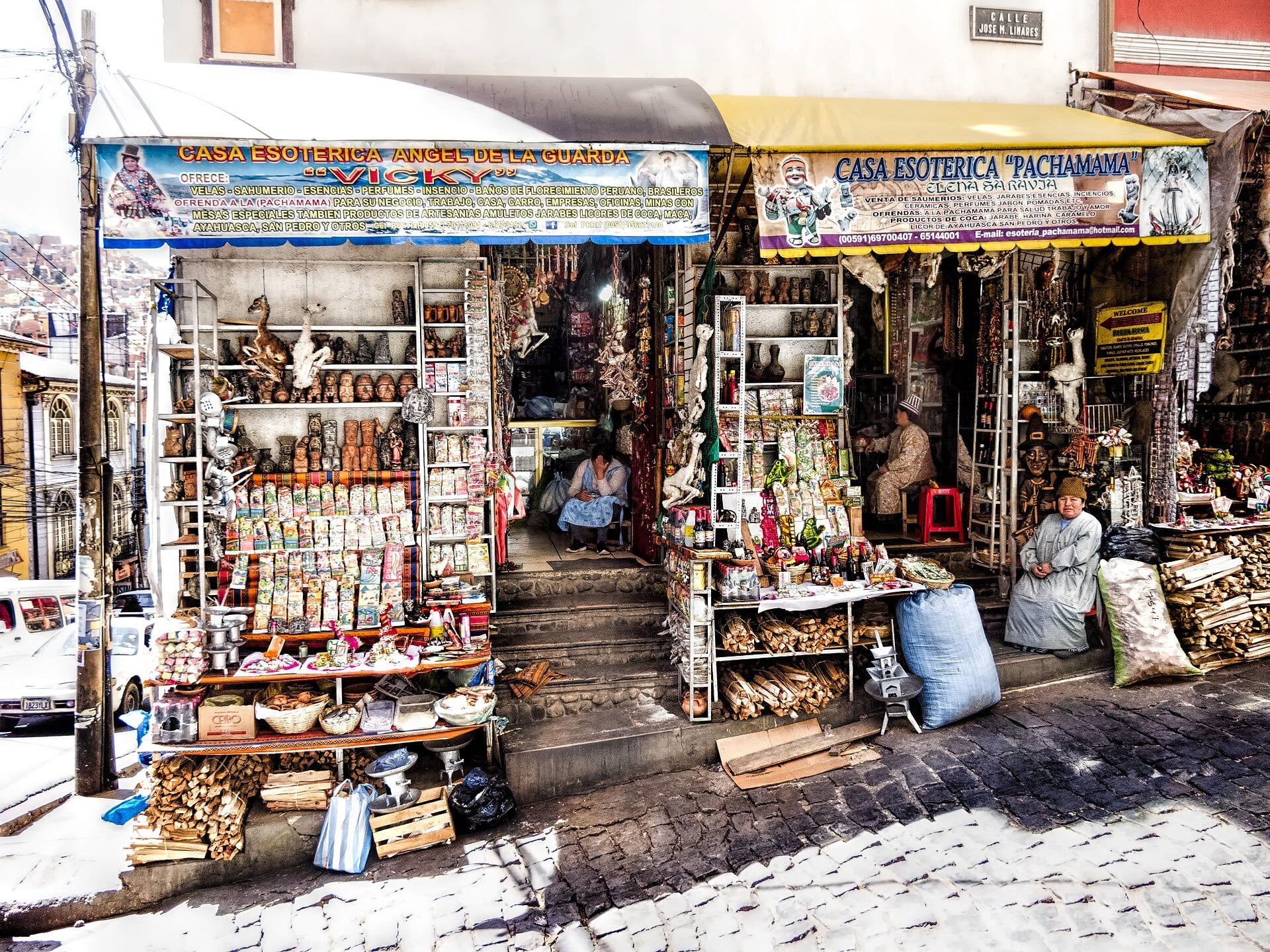 Bolivia economy - street stalls on a steep road in La Paz