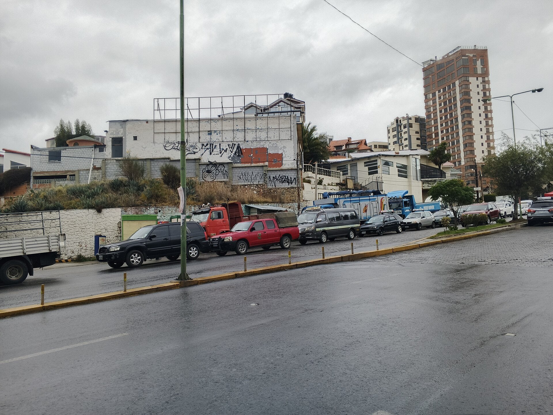 Bolivia Fuel Debt Hits US$800 Million as IMF Money Waits
