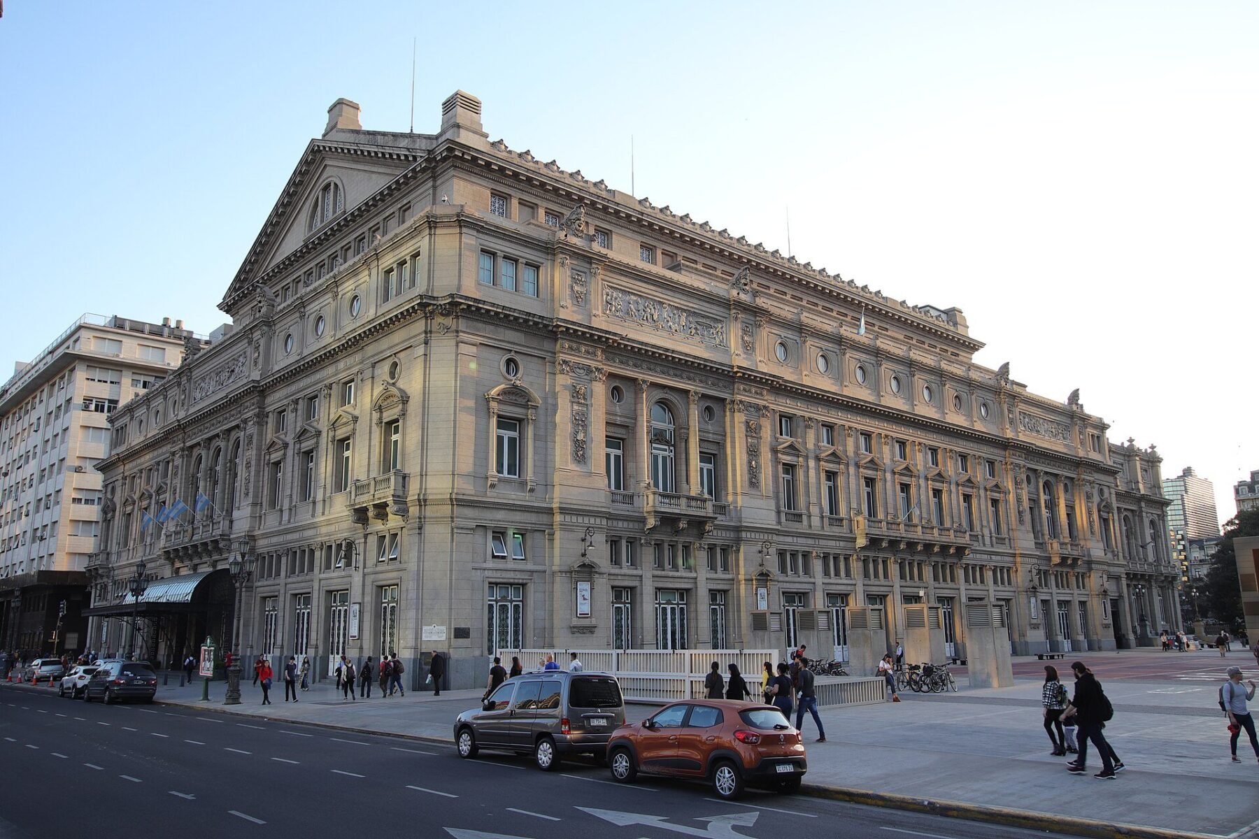 Buenos Aires long weekend - the Teatro Colon opera house facade