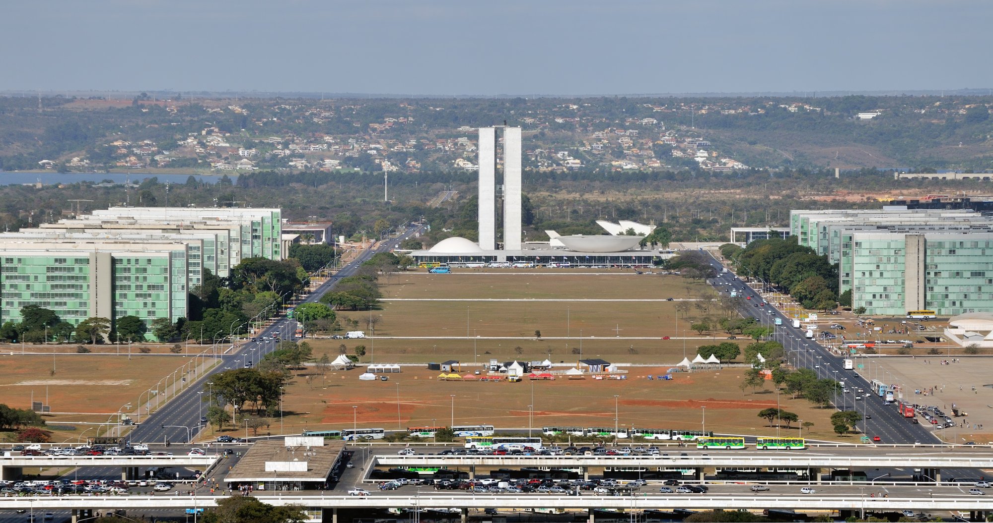 Lula and Alcolumbre — Brazil's National Congress in Brasília at dusk