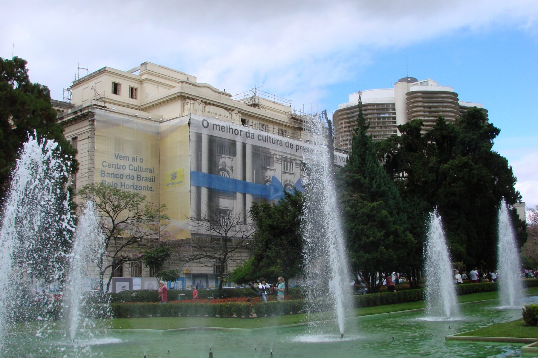 yoshitaka-amano-alem-da-fantasia-belo-horizonte-2026