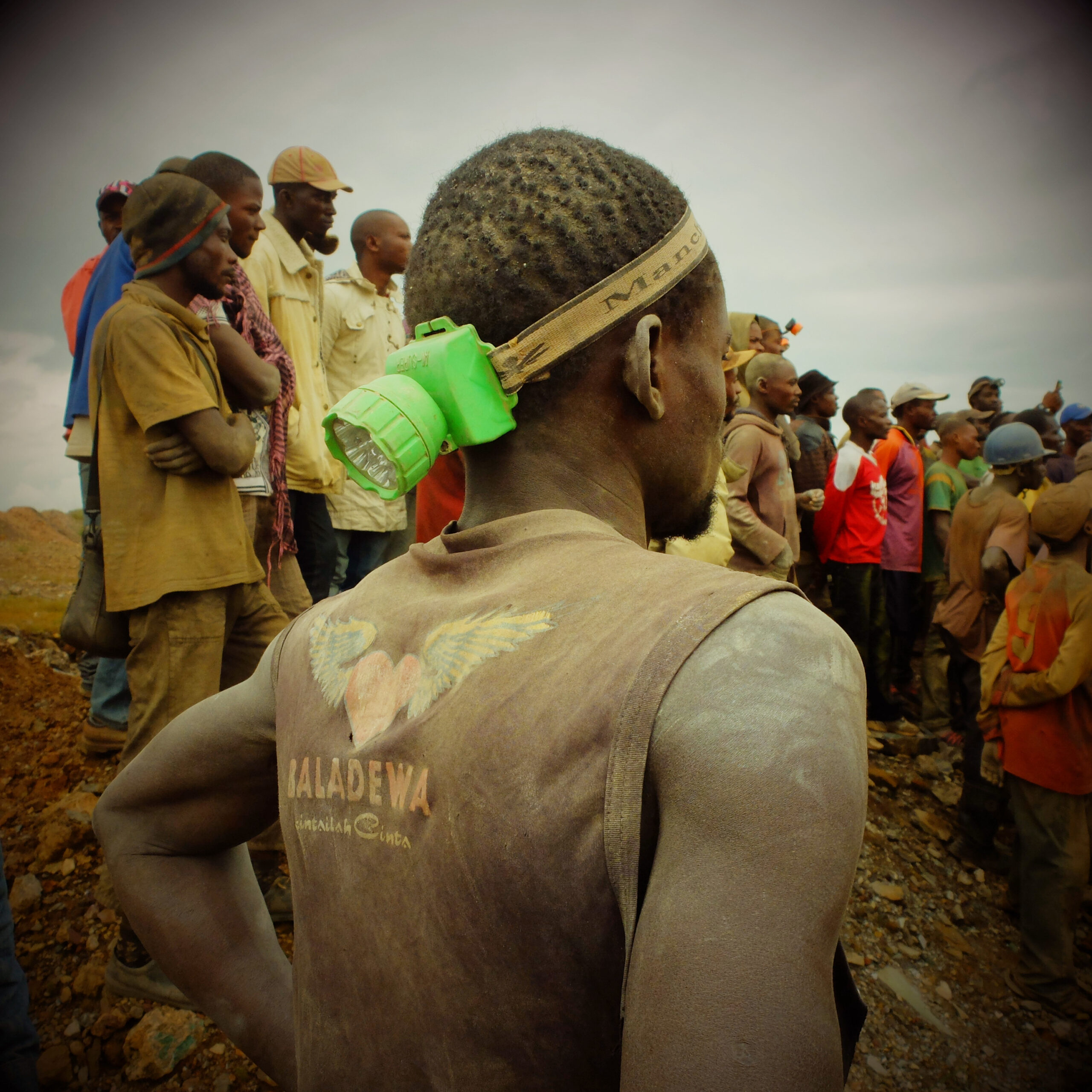 DR Congo geological data — artisanal miners at Kamatanda in the Katanga mining belt