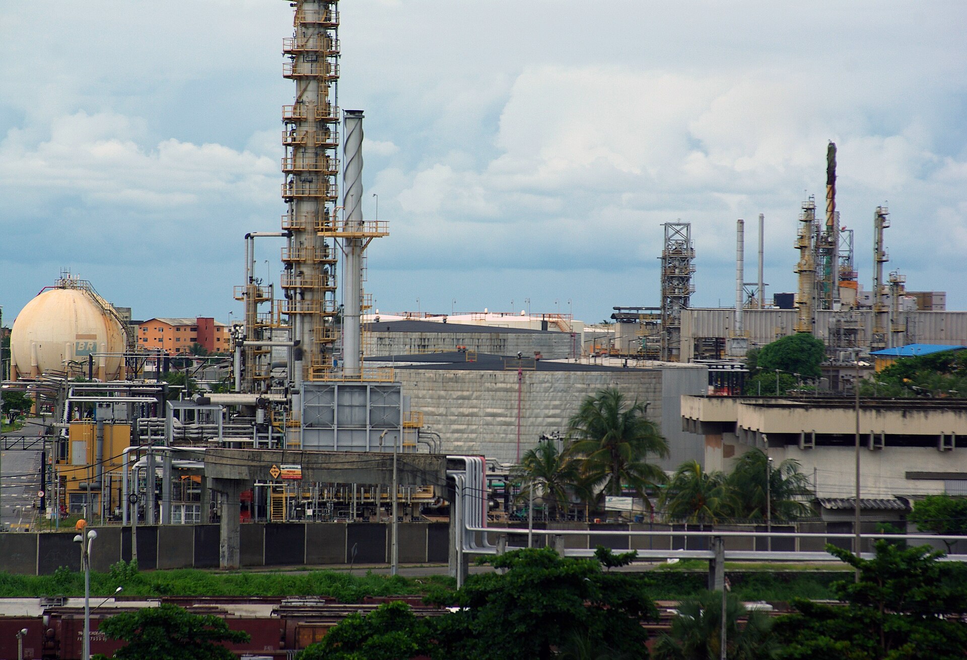 Brazil Stocks Post Worst Week Since May As Petrobras Slides