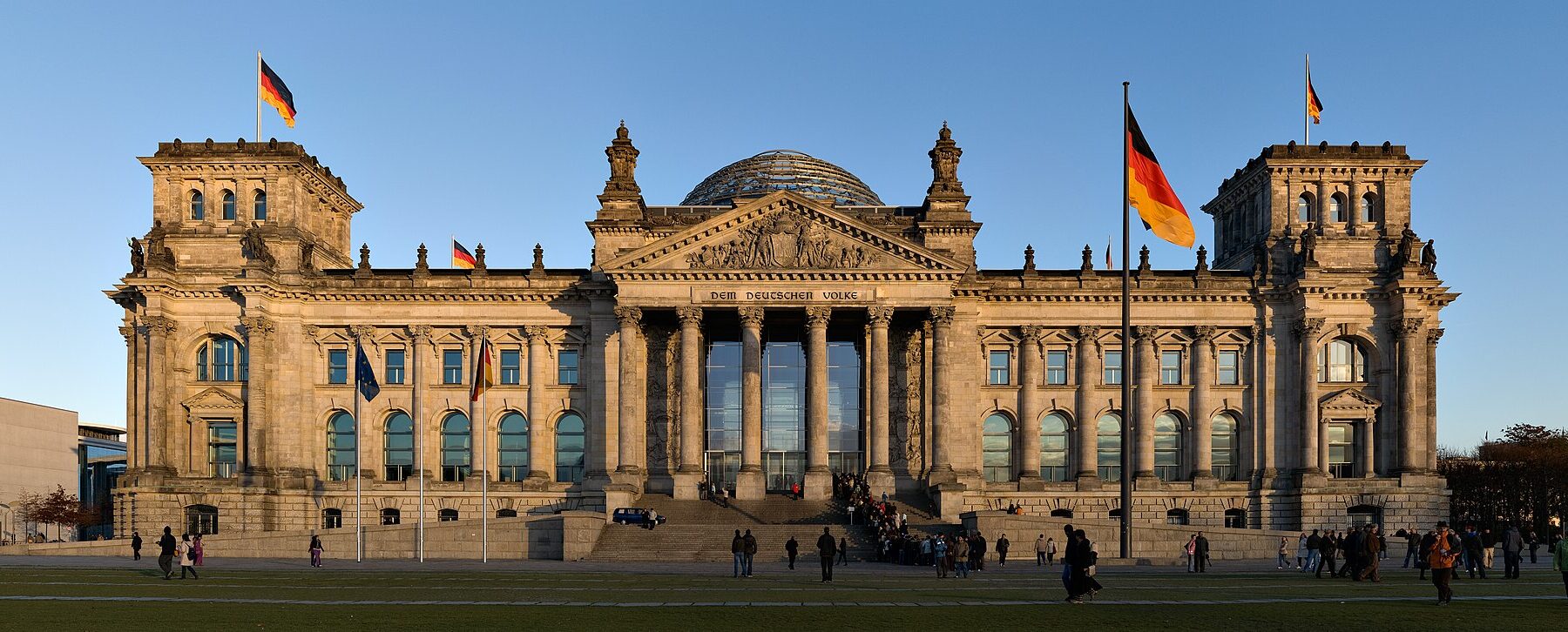 German Imperial Family Secures Role and Artworks in Historic Settlement with State