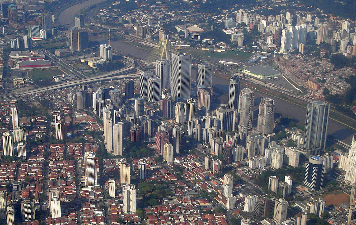 BTG Makes Its First Growth Bet Outside Brazil, on a Colombian Fintech